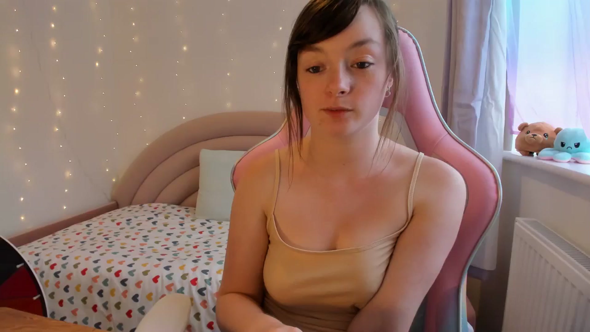 Gallery image thumbnail from JessieBear_'s myfreecams stream on, 08/22/2023, 16:47 image 13 of 20
