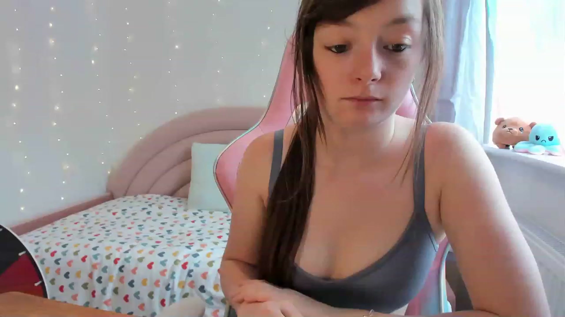 Gallery image thumbnail from JessieBear_'s myfreecams stream on, 08/23/2023, 14:30 image 12 of 20