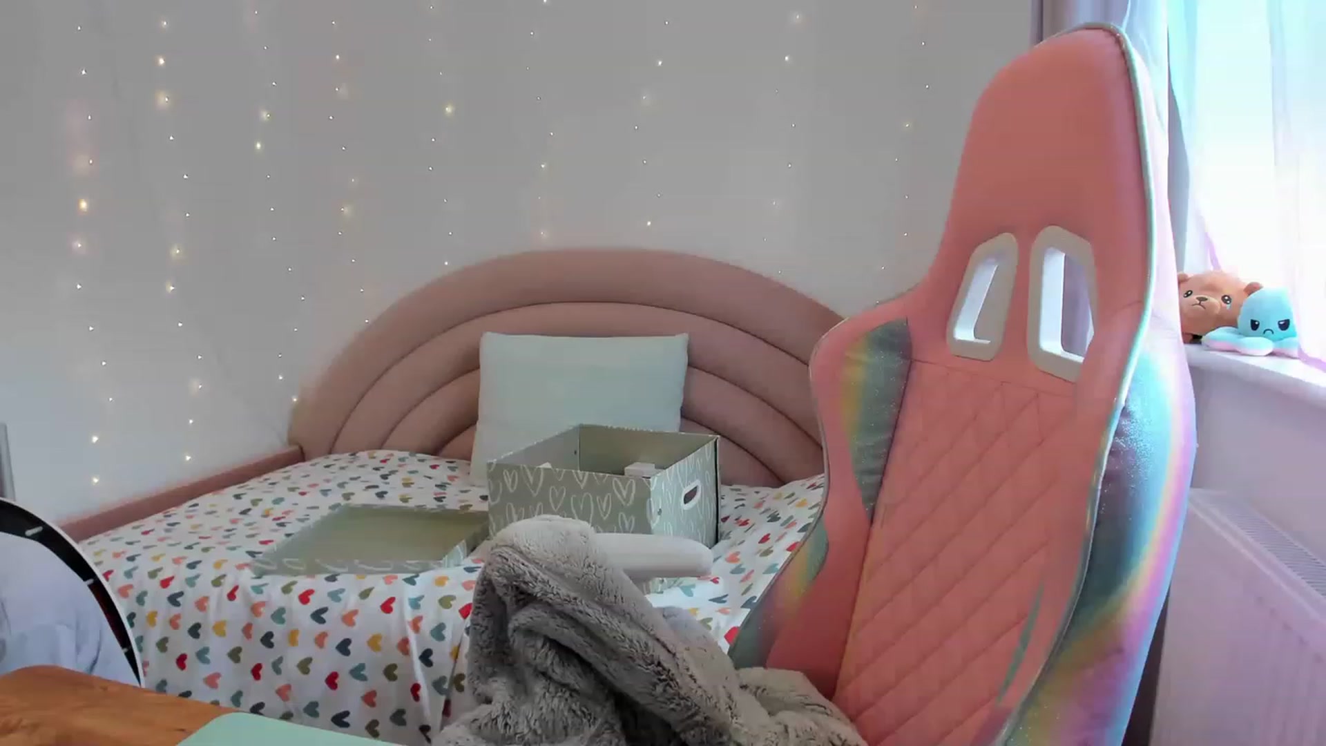 Gallery image thumbnail from JessieBear_'s myfreecams stream on, 08/24/2023, 13:54 image 3 of 20