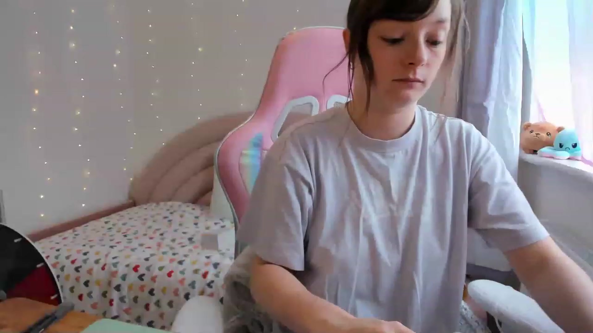 Gallery image thumbnail from JessieBear_'s myfreecams stream on, 08/24/2023, 13:54 image 12 of 20