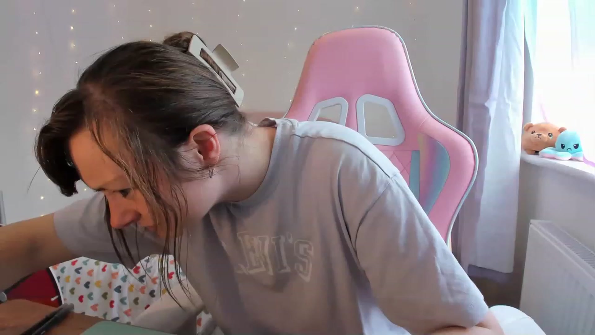 Gallery image thumbnail from JessieBear_'s myfreecams stream on, 08/24/2023, 13:54 image 11 of 20