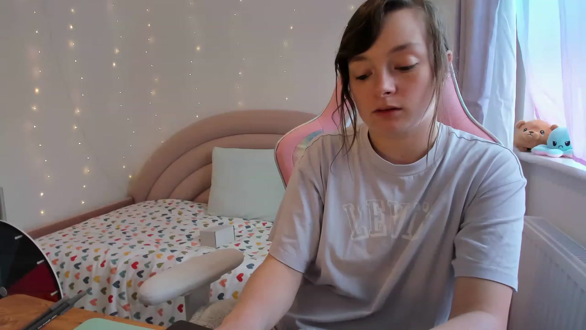 Gallery image thumbnail from JessieBear_'s myfreecams stream on, 08/24/2023, 14:53 image 8 of 20