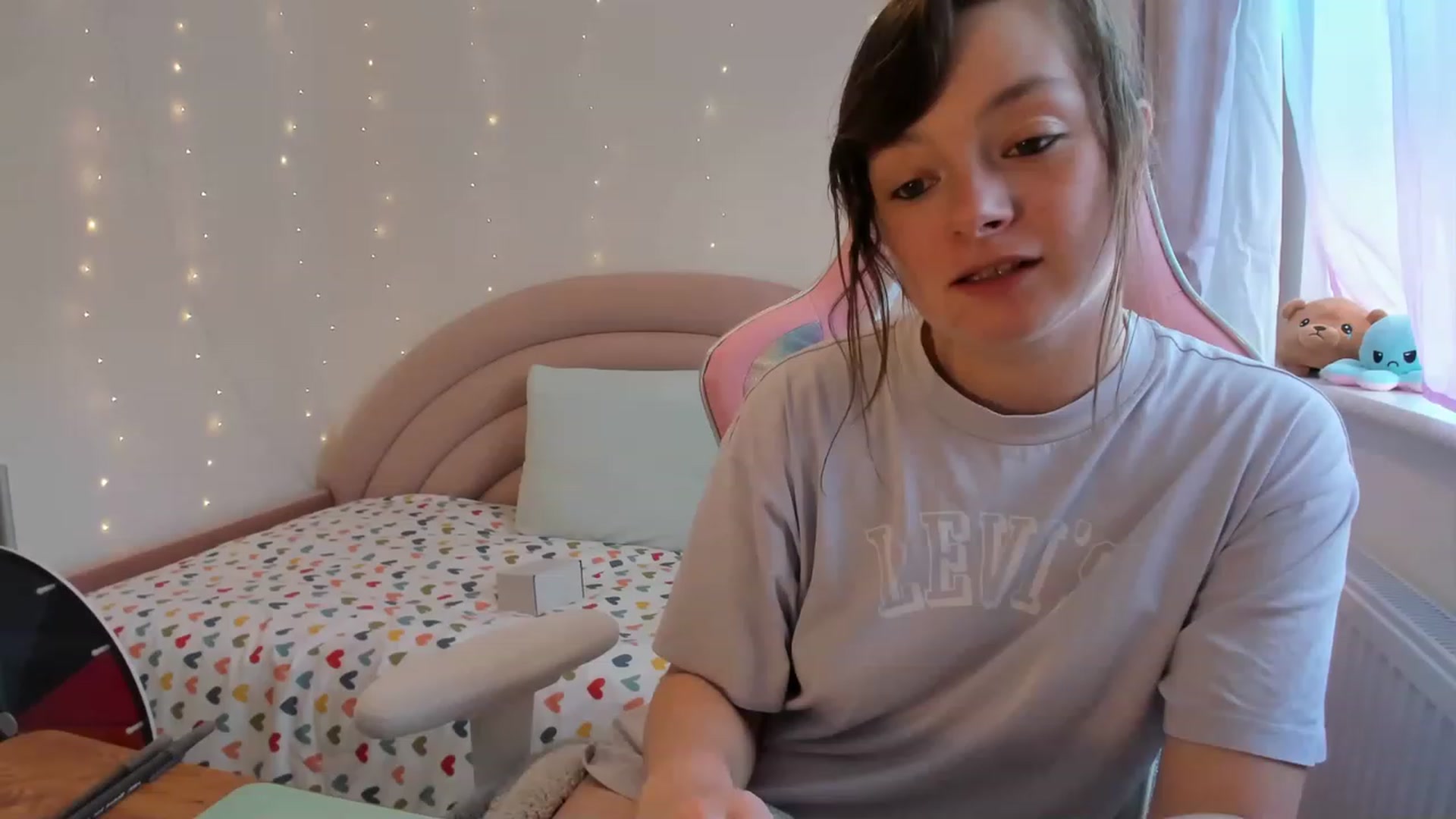 Gallery image thumbnail from JessieBear_'s myfreecams stream on, 08/24/2023, 14:53 image 5 of 20