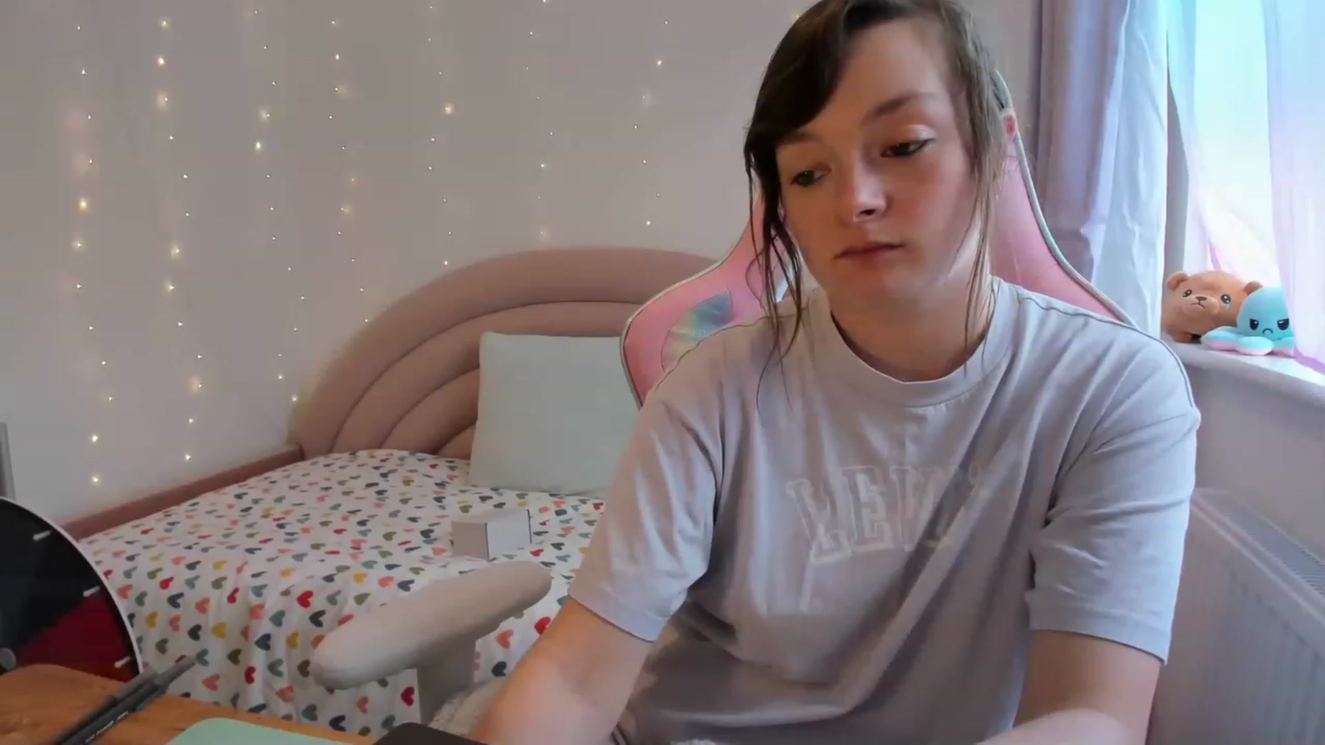 Gallery image thumbnail from JessieBear_'s myfreecams stream on, 08/24/2023, 14:53 image 7 of 20