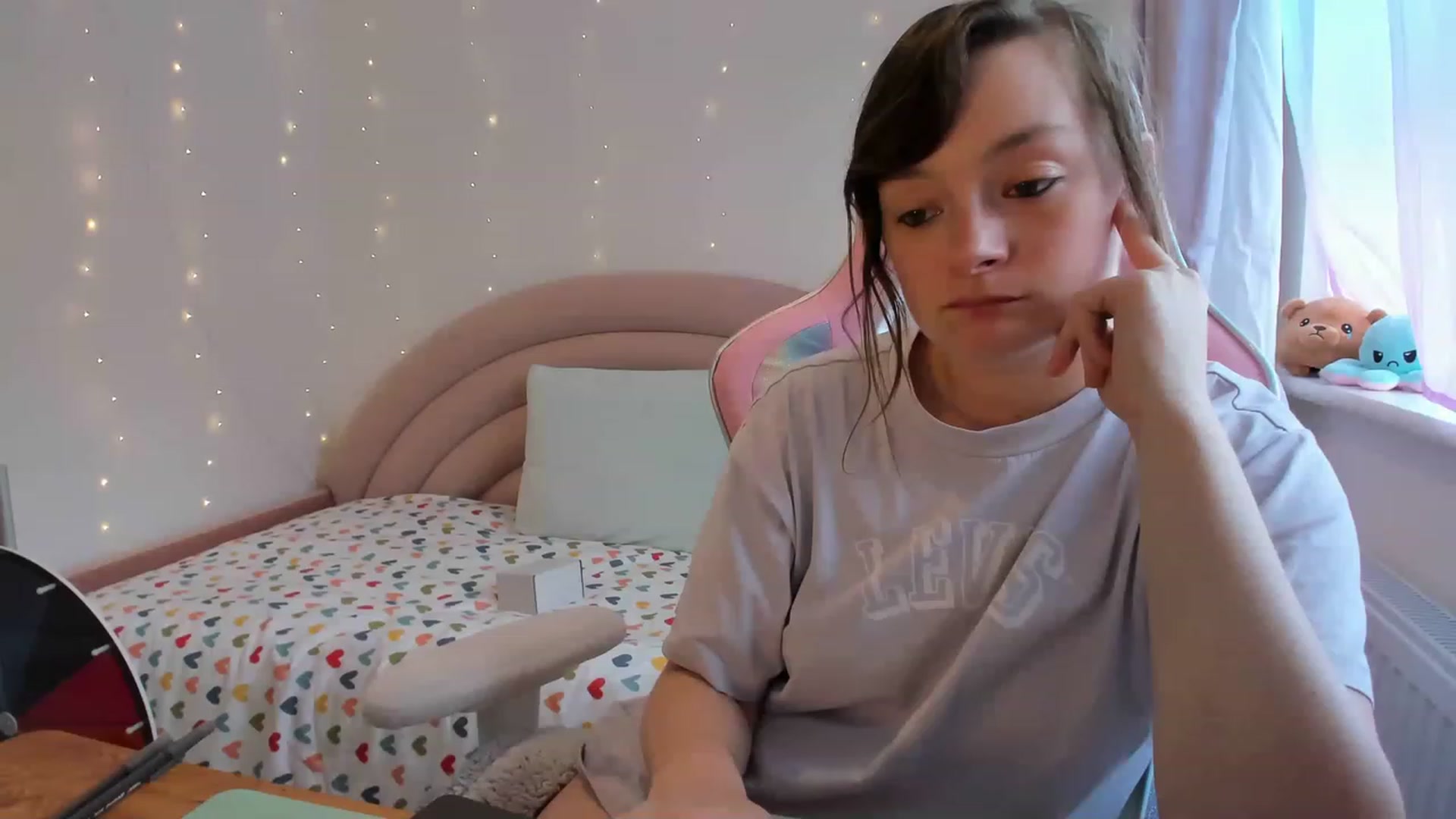Gallery image thumbnail from JessieBear_'s myfreecams stream on, 08/24/2023, 14:53 image 13 of 20