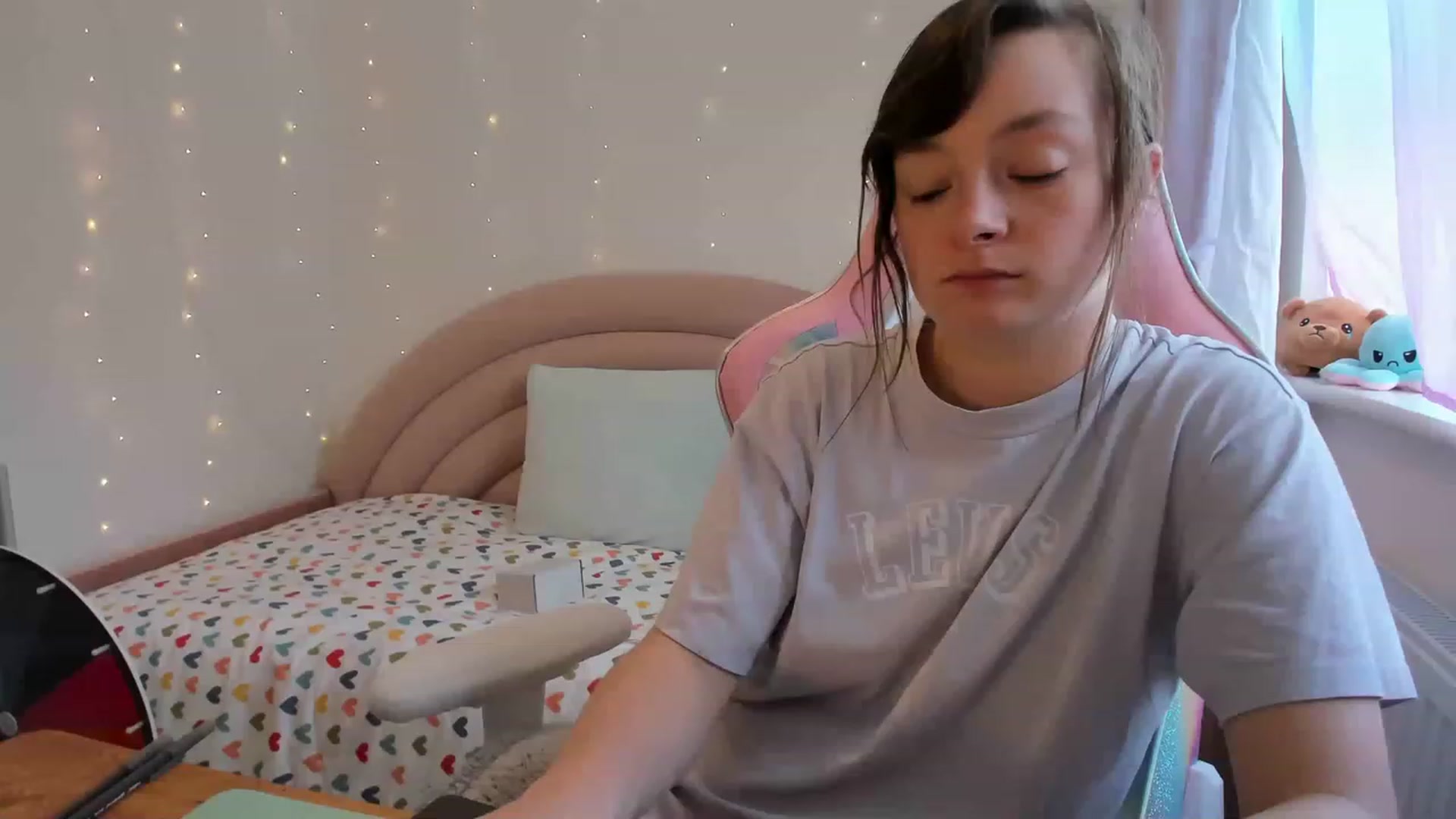 Gallery image thumbnail from JessieBear_'s myfreecams stream on, 08/24/2023, 14:53 image 19 of 20