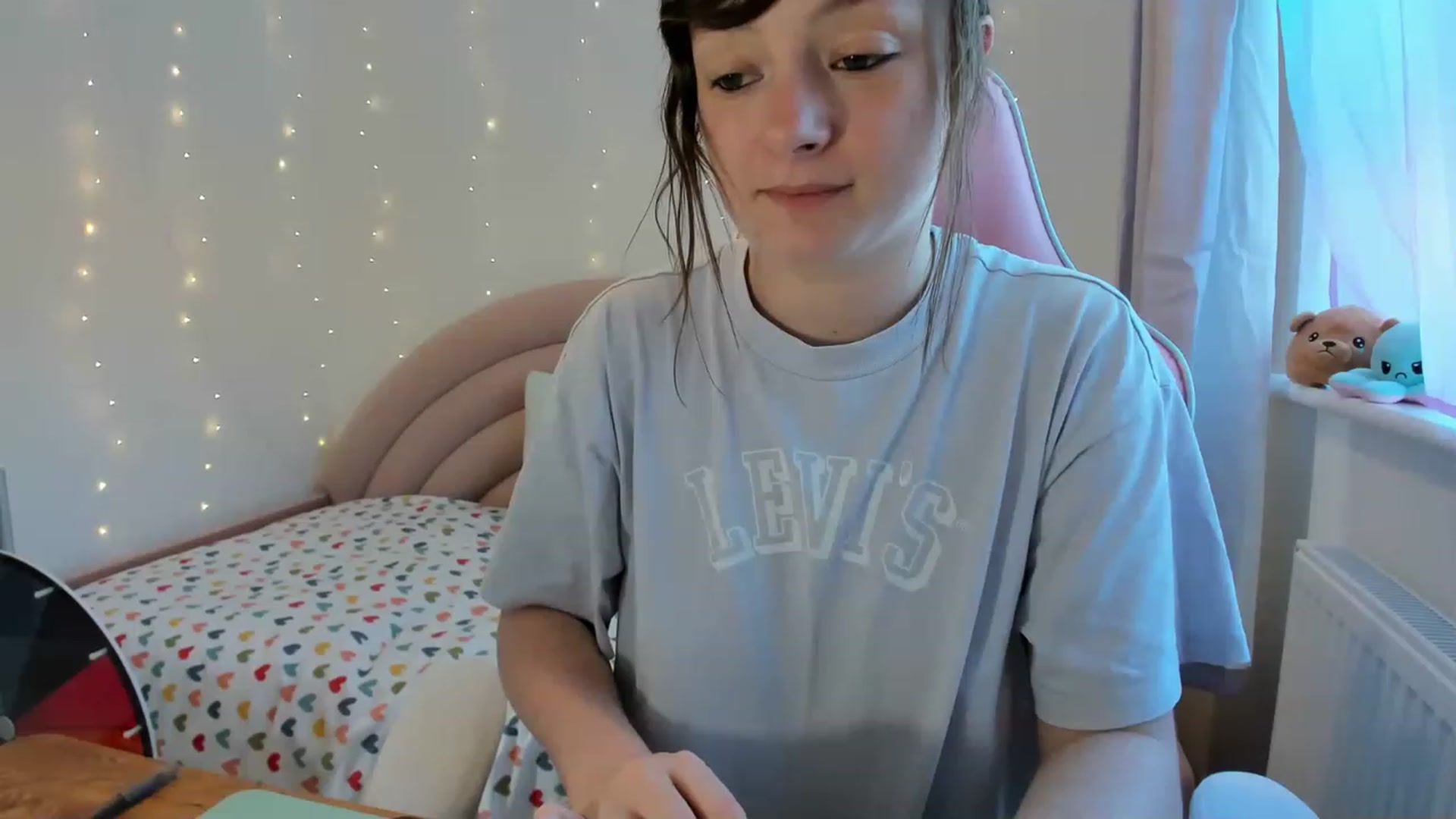 Gallery image thumbnail from JessieBear_'s myfreecams stream on, 08/24/2023, 17:12 image 4 of 20