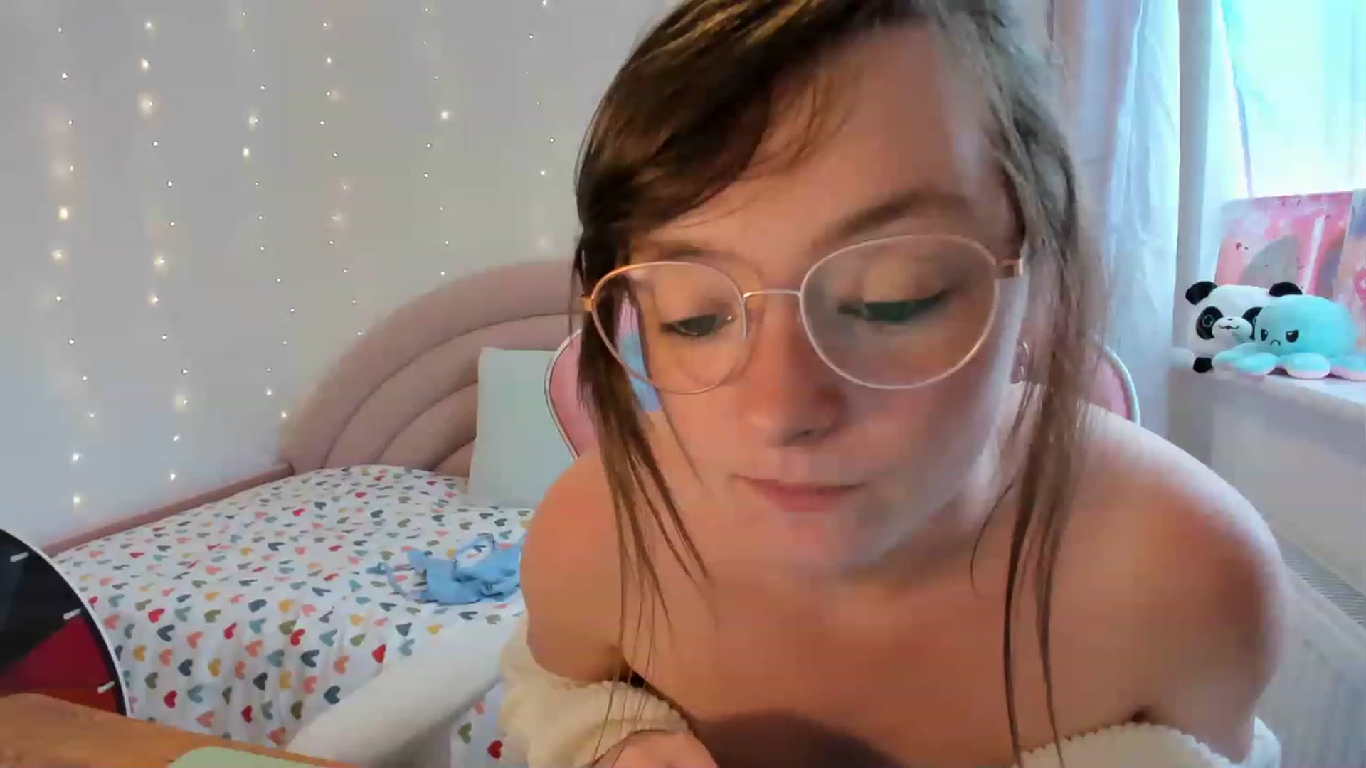 Gallery image thumbnail from JessieBear_'s myfreecams stream on, 08/25/2023, 17:22 image 19 of 20