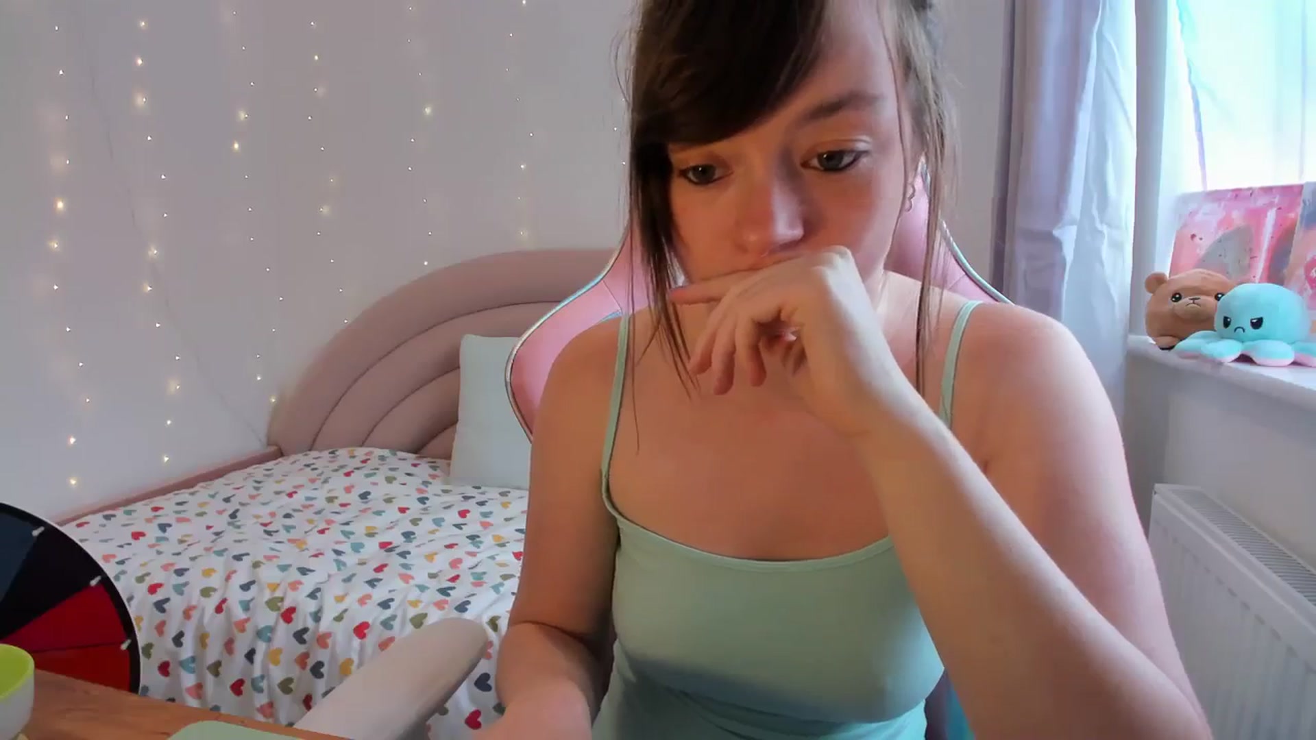 Gallery image thumbnail from JessieBear_'s myfreecams stream on, 08/29/2023, 14:16 image 7 of 20