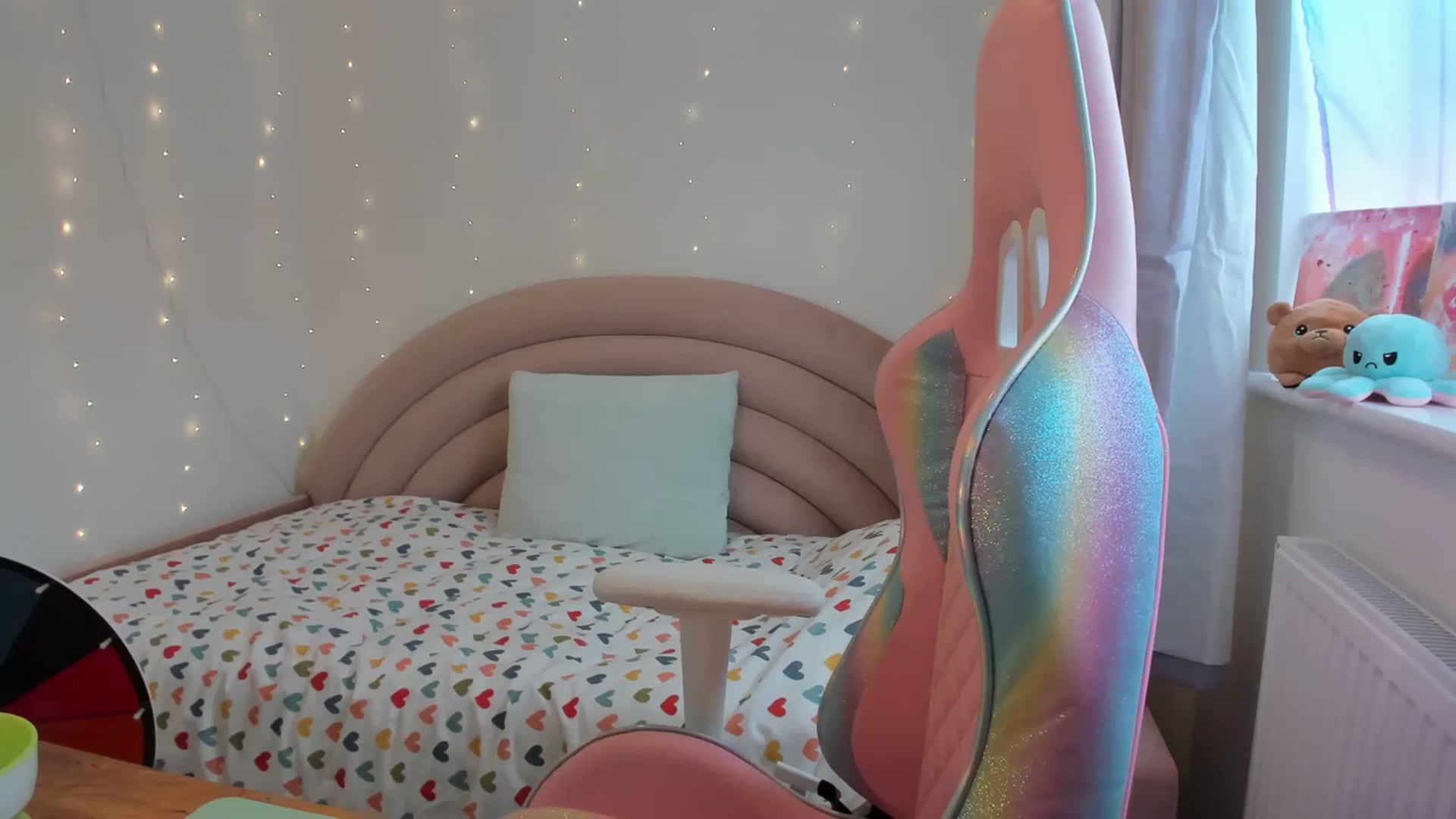 Gallery image thumbnail from JessieBear_'s myfreecams stream on, 08/29/2023, 14:16 image 14 of 20