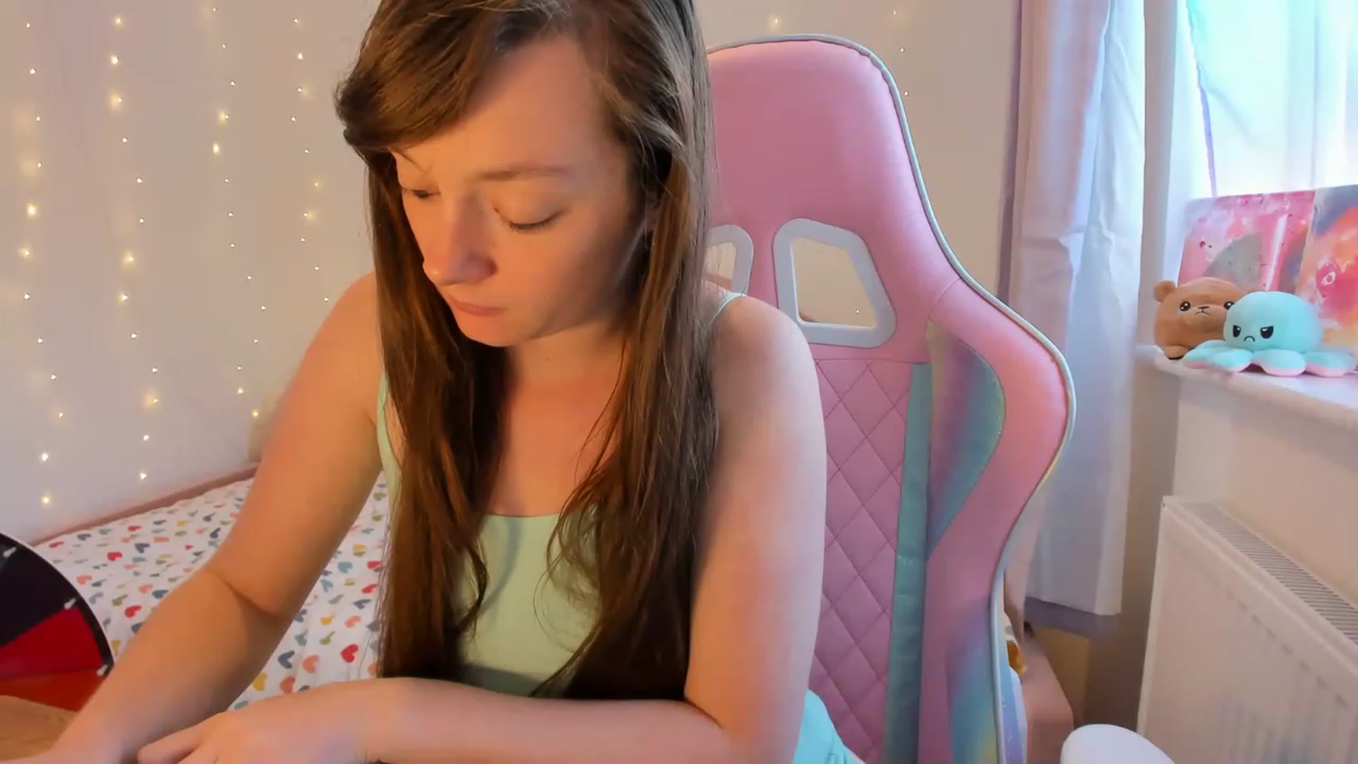 Gallery image thumbnail from JessieBear_'s myfreecams stream on, 08/29/2023, 17:04 image 8 of 20