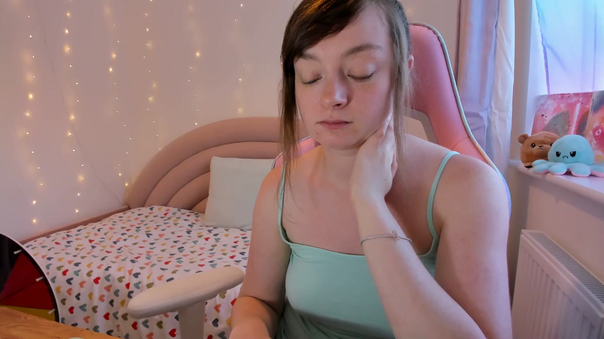 Gallery image thumbnail from JessieBear_'s myfreecams stream on, 09/05/2023, 17:08 image 14 of 20