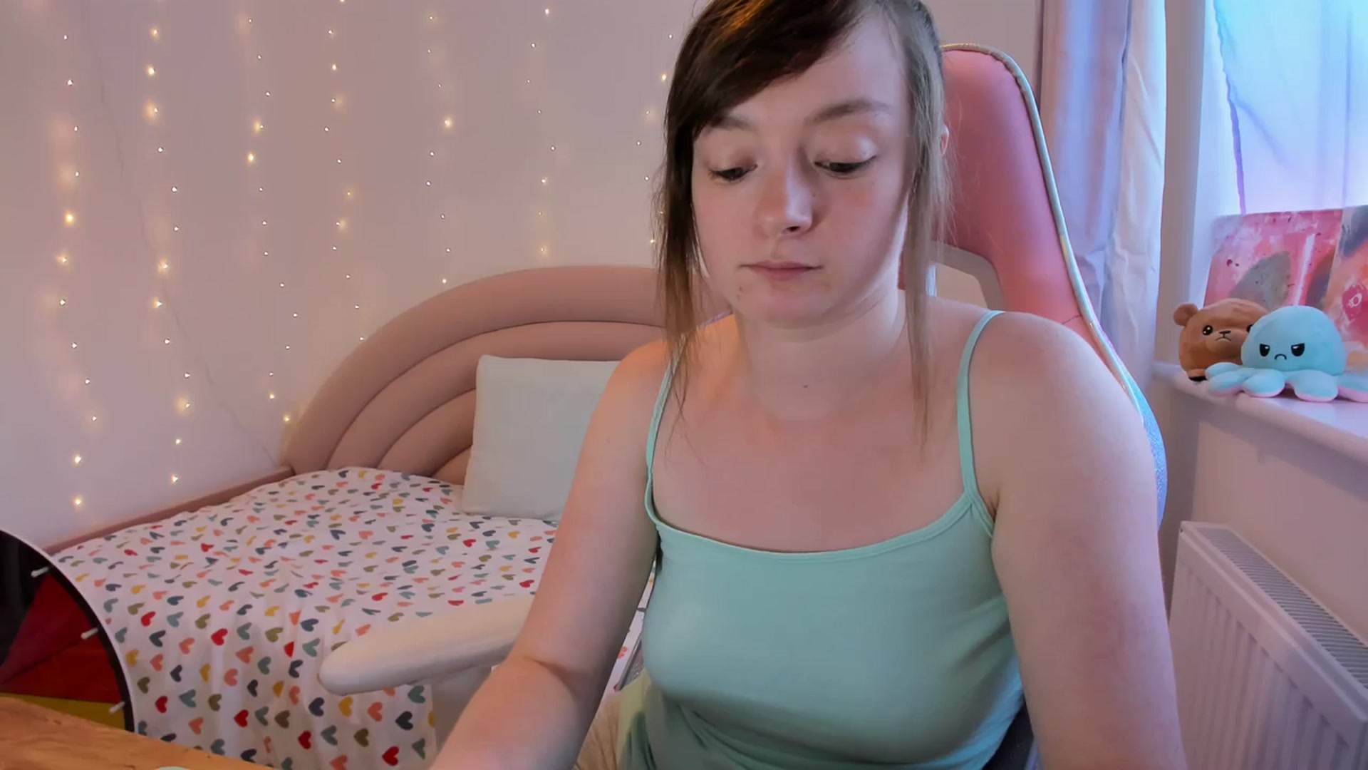 Gallery image thumbnail from JessieBear_'s myfreecams stream on, 09/05/2023, 17:08 image 18 of 20