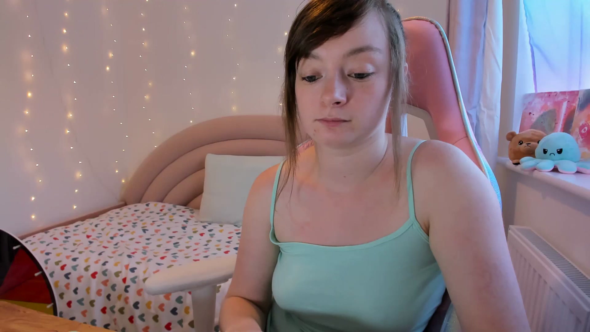 Gallery image thumbnail from JessieBear_'s myfreecams stream on, 09/05/2023, 17:08 image 20 of 20
