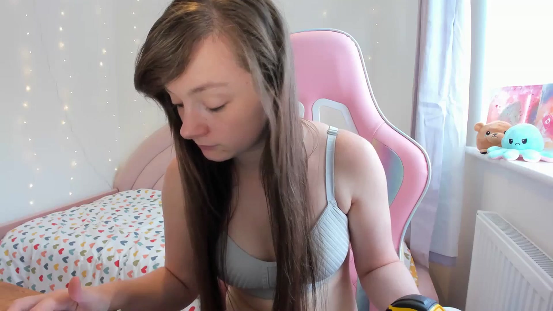 Gallery image thumbnail from JessieBear_'s myfreecams stream on, 09/06/2023, 13:11 image 7 of 20
