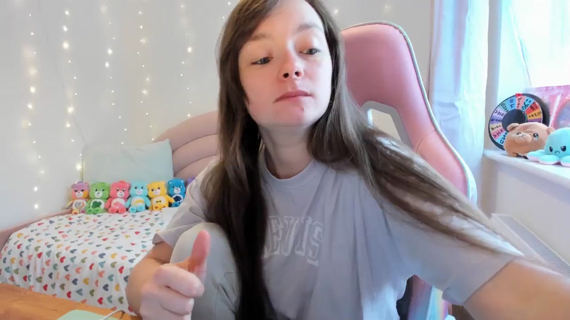 Gallery image thumbnail from JessieBear_'s myfreecams stream on, 09/18/2023, 12:16 image 5 of 20