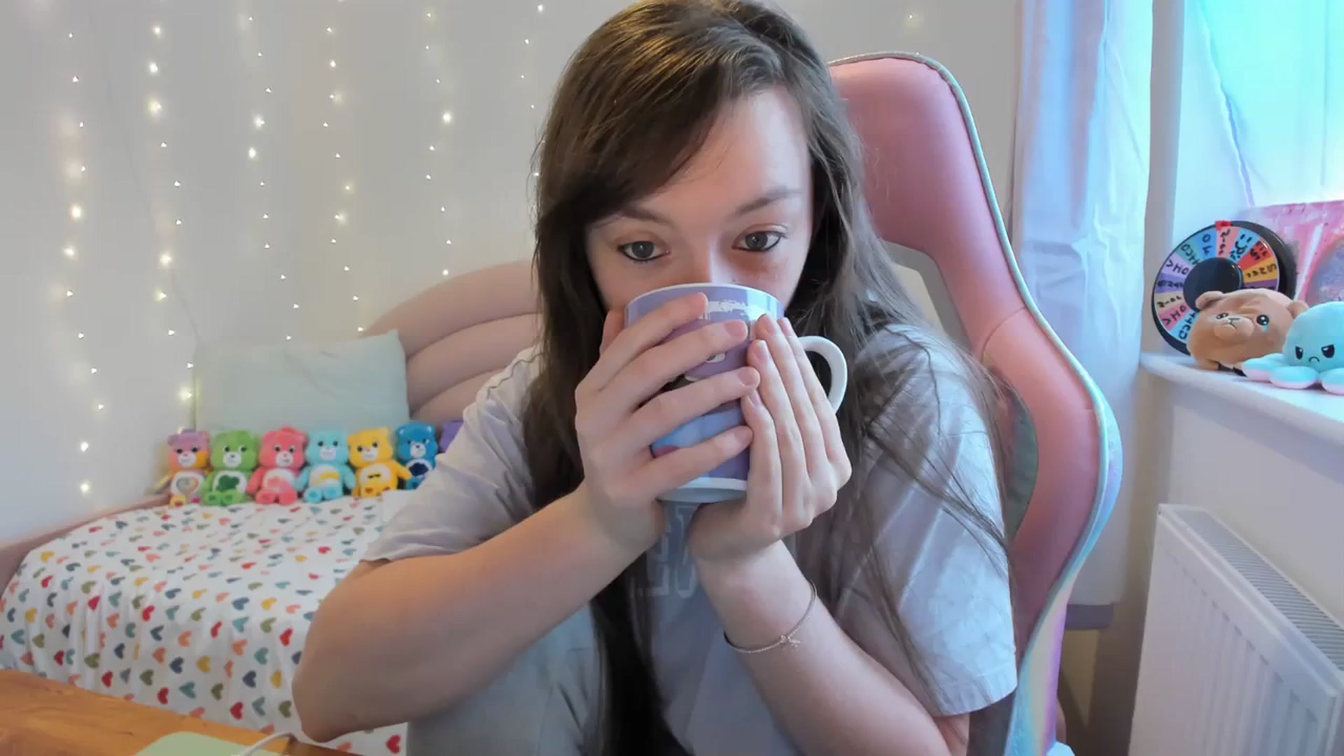Gallery image thumbnail from JessieBear_'s myfreecams stream on, 09/18/2023, 12:16 image 1 of 20