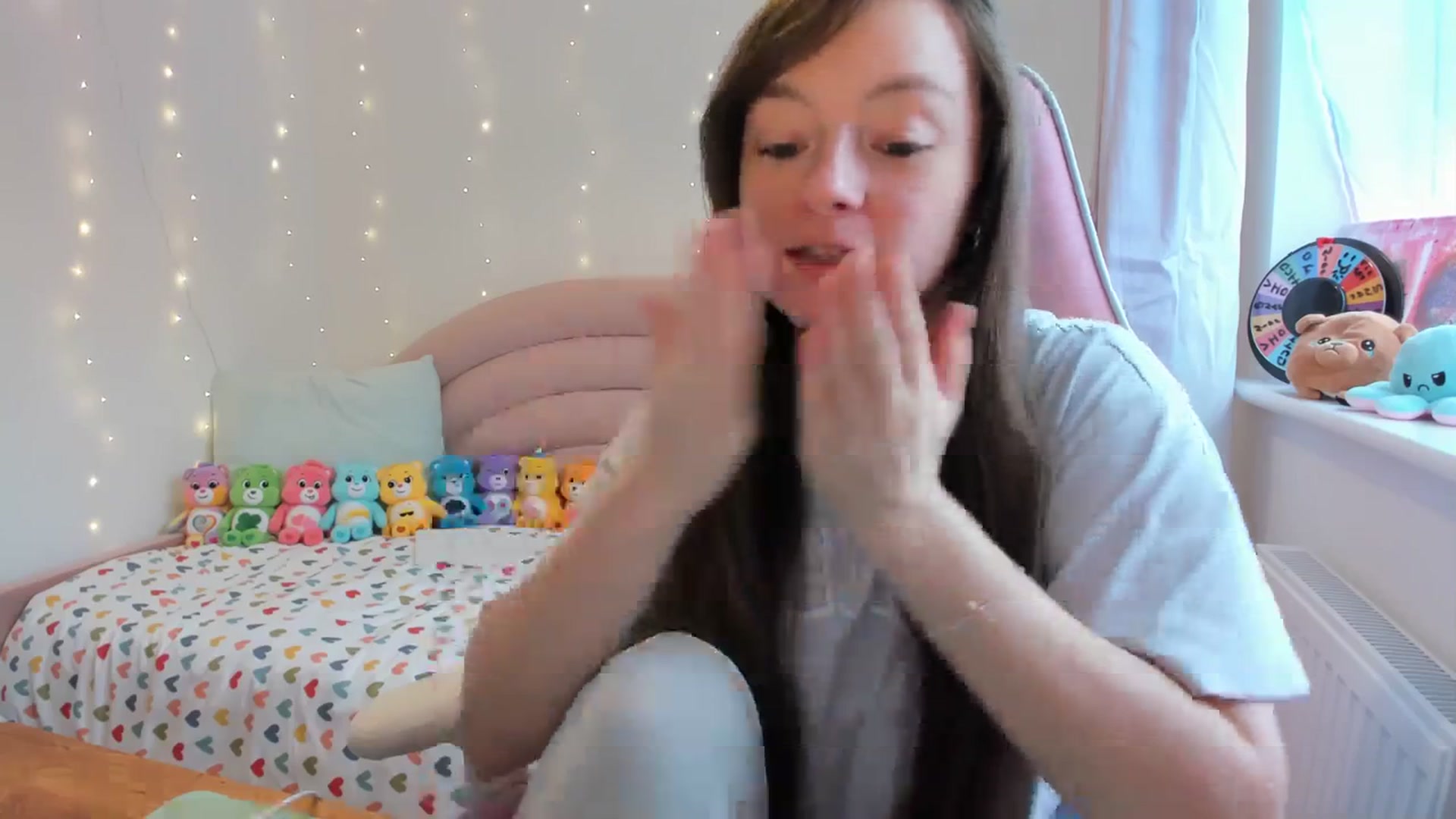 Gallery image thumbnail from JessieBear_'s myfreecams stream on, 09/18/2023, 12:16 image 15 of 20