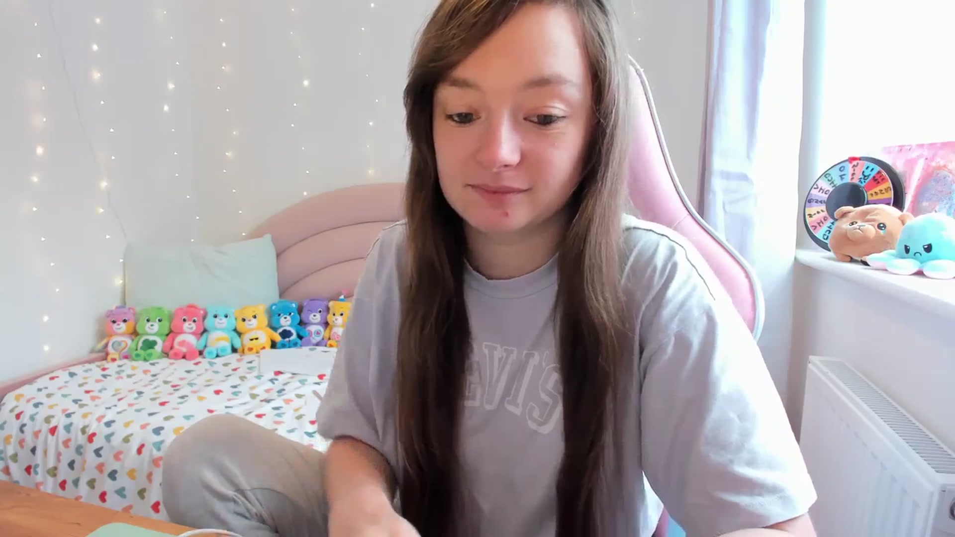 Gallery image thumbnail from JessieBear_'s myfreecams stream on, 09/18/2023, 15:20 image 3 of 20