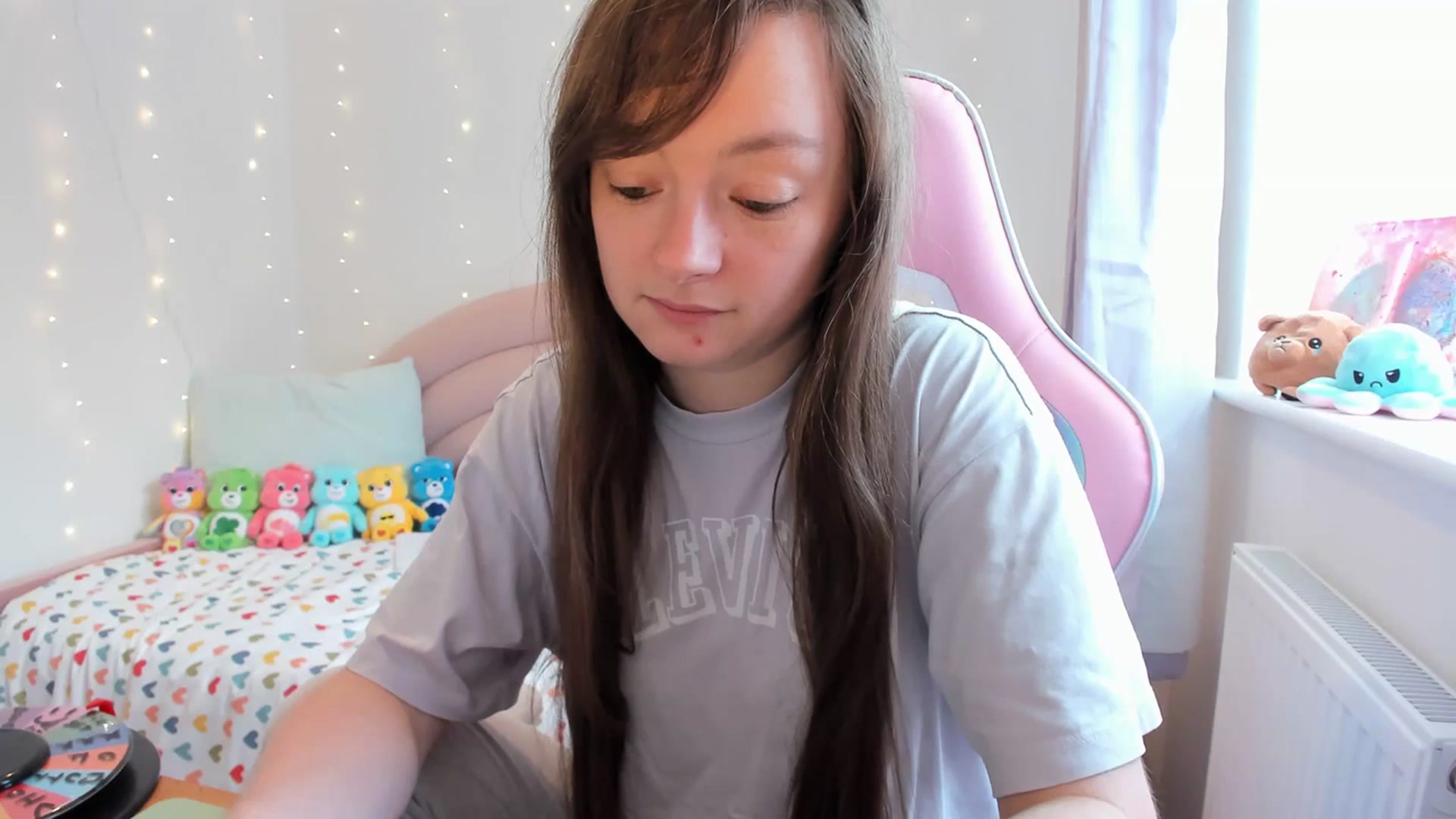 Gallery image thumbnail from JessieBear_'s myfreecams stream on, 09/18/2023, 15:20 image 11 of 20