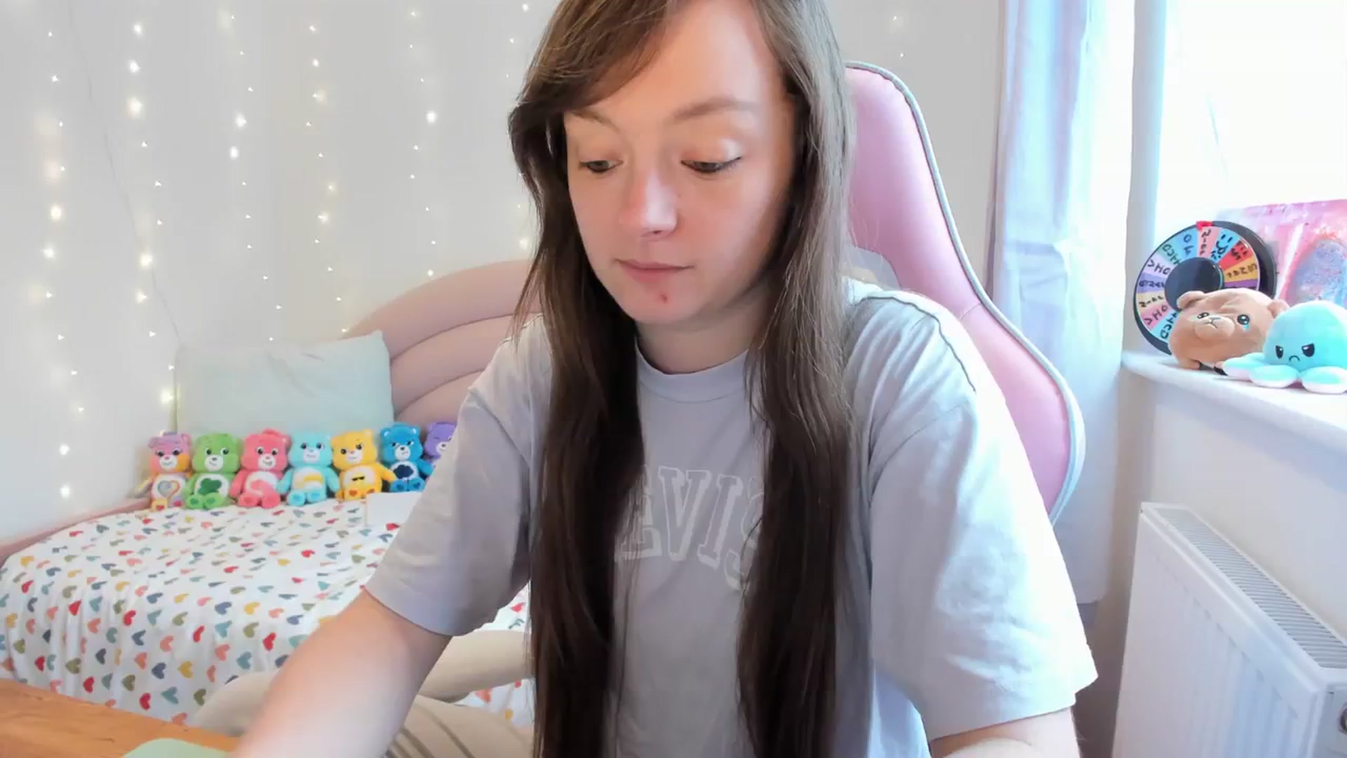 Gallery image thumbnail from JessieBear_'s myfreecams stream on, 09/18/2023, 15:20 image 1 of 20