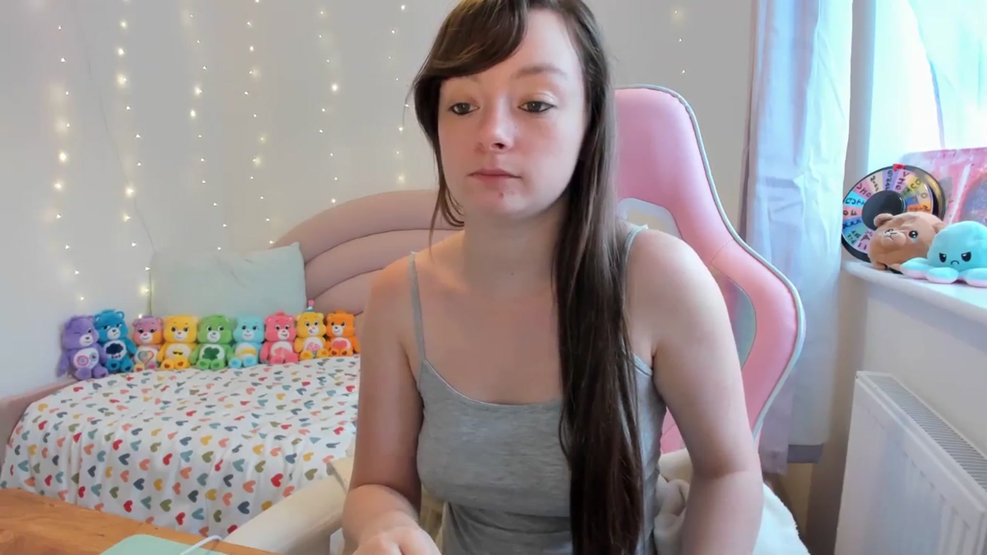 Gallery image thumbnail from JessieBear_'s myfreecams stream on, 09/19/2023, 14:14 image 5 of 20