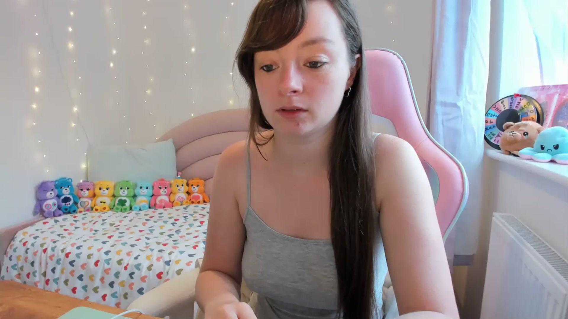 Gallery image thumbnail from JessieBear_'s myfreecams stream on, 09/19/2023, 14:14 image 6 of 20