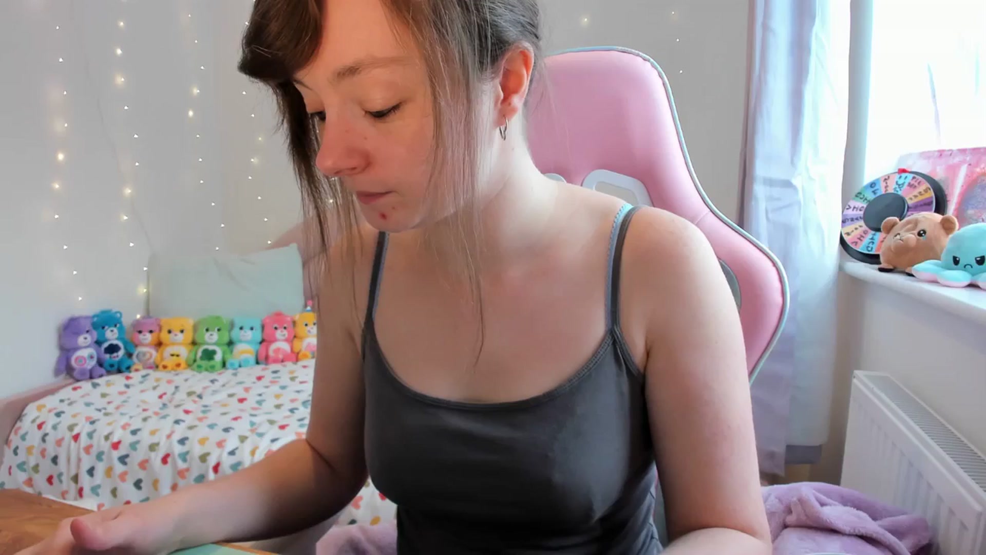 Gallery image thumbnail from JessieBear_'s myfreecams stream on, 09/20/2023, 12:45 image 7 of 20