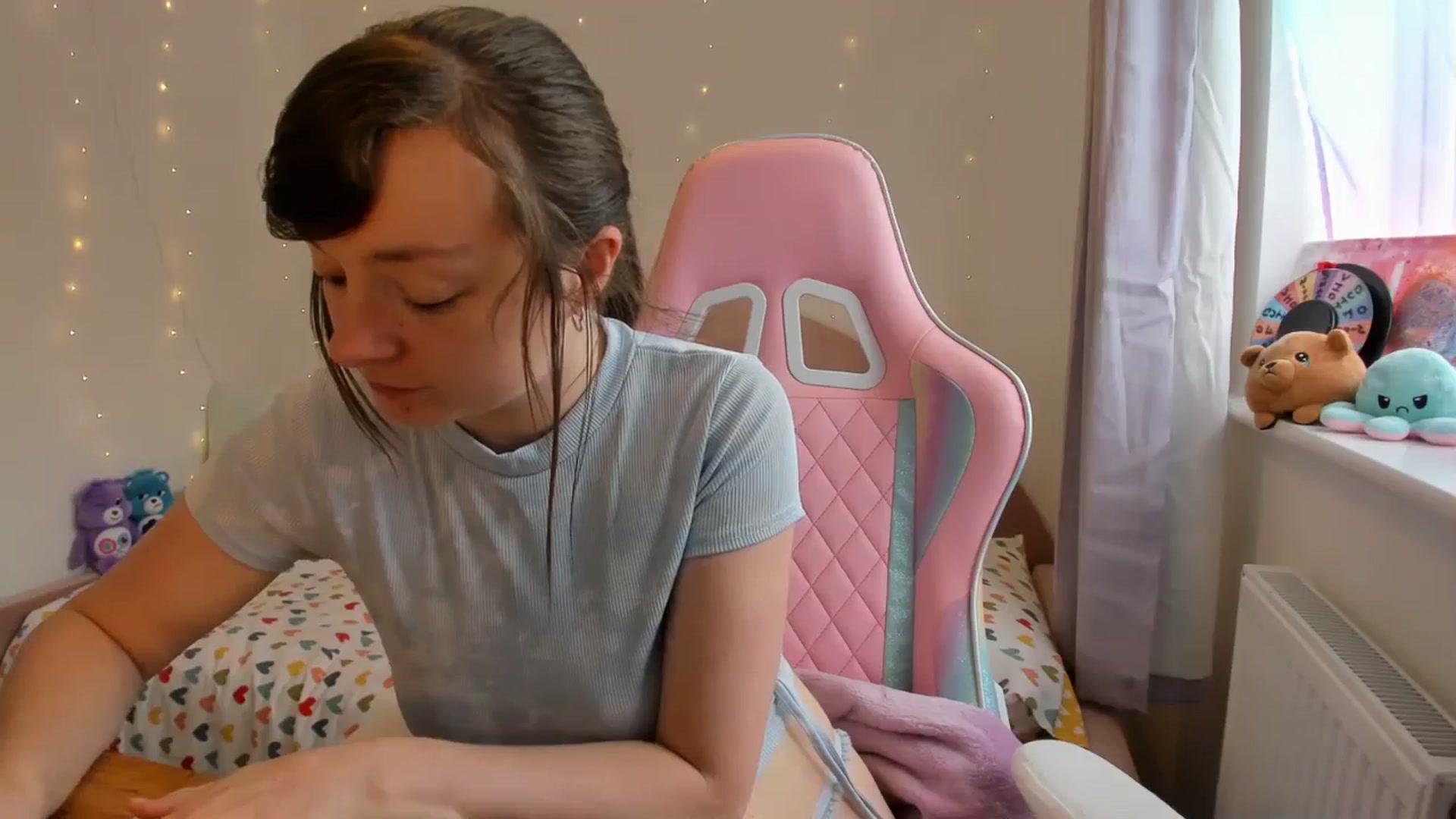 Gallery image thumbnail from JessieBear_'s myfreecams stream on, 09/25/2023, 16:08 image 4 of 20