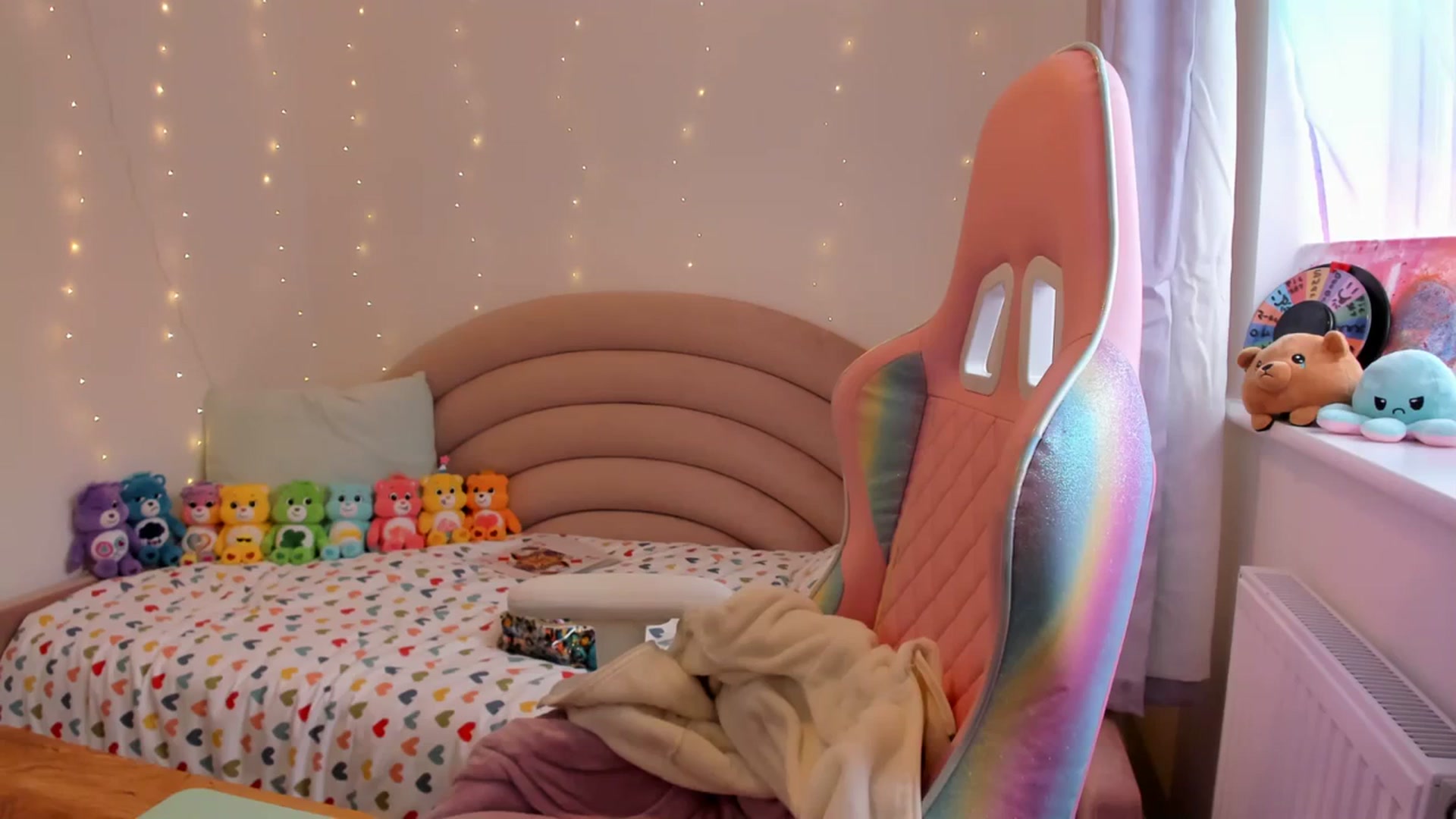 Gallery image thumbnail from JessieBear_'s myfreecams stream on, 09/26/2023, 14:08 image 4 of 20