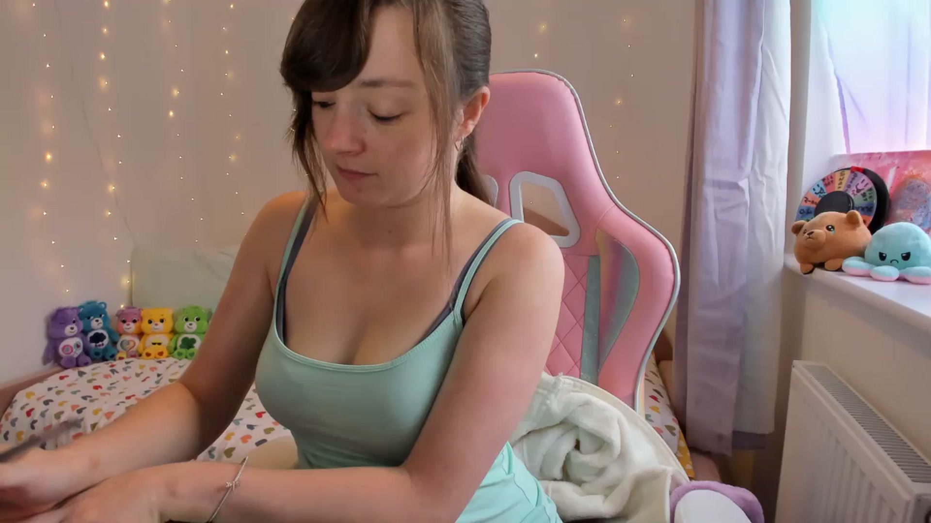 Gallery image thumbnail from JessieBear_'s myfreecams stream on, 09/26/2023, 14:08 image 1 of 20