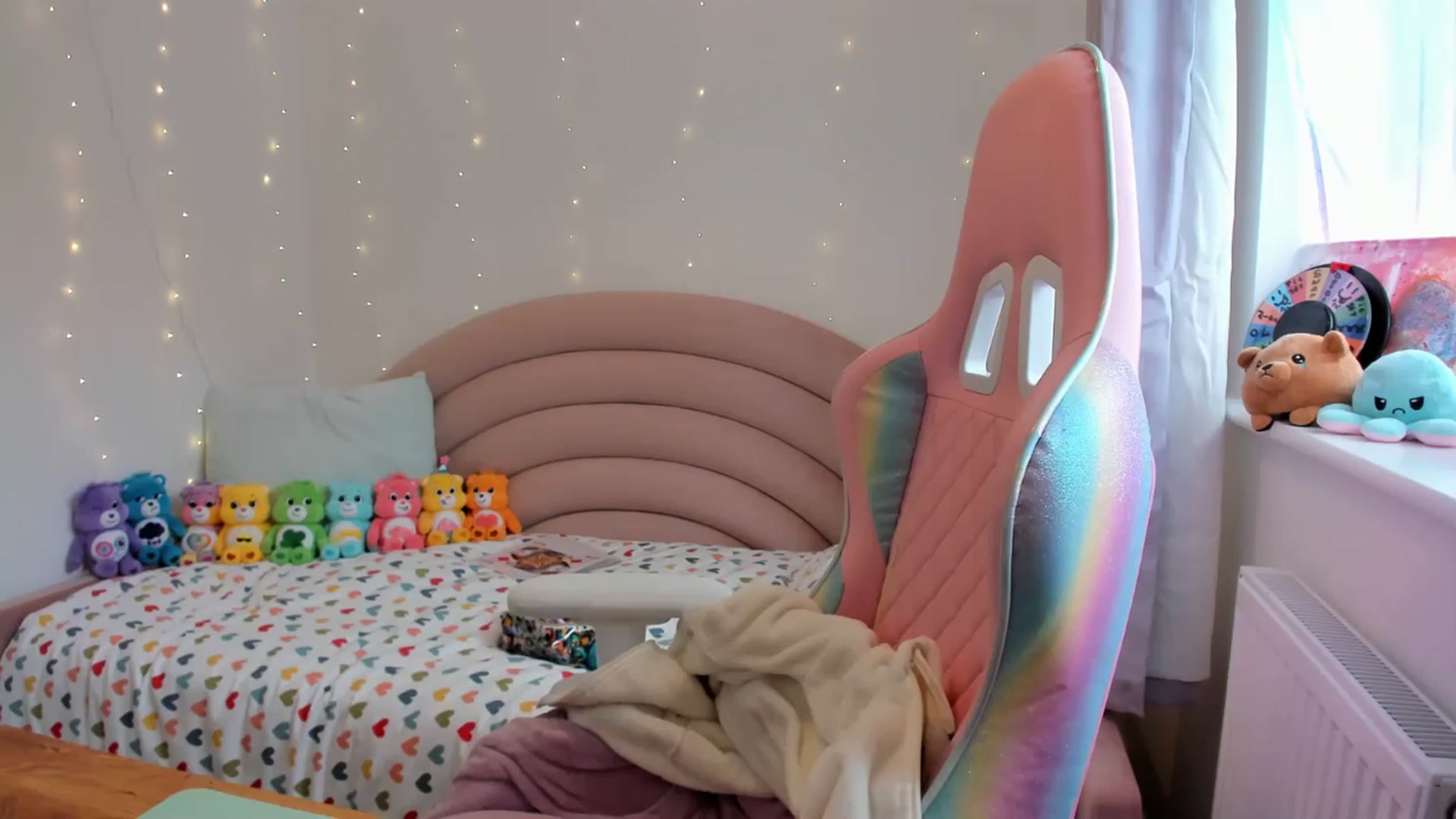Gallery image thumbnail from JessieBear_'s myfreecams stream on, 09/26/2023, 14:08 image 7 of 20