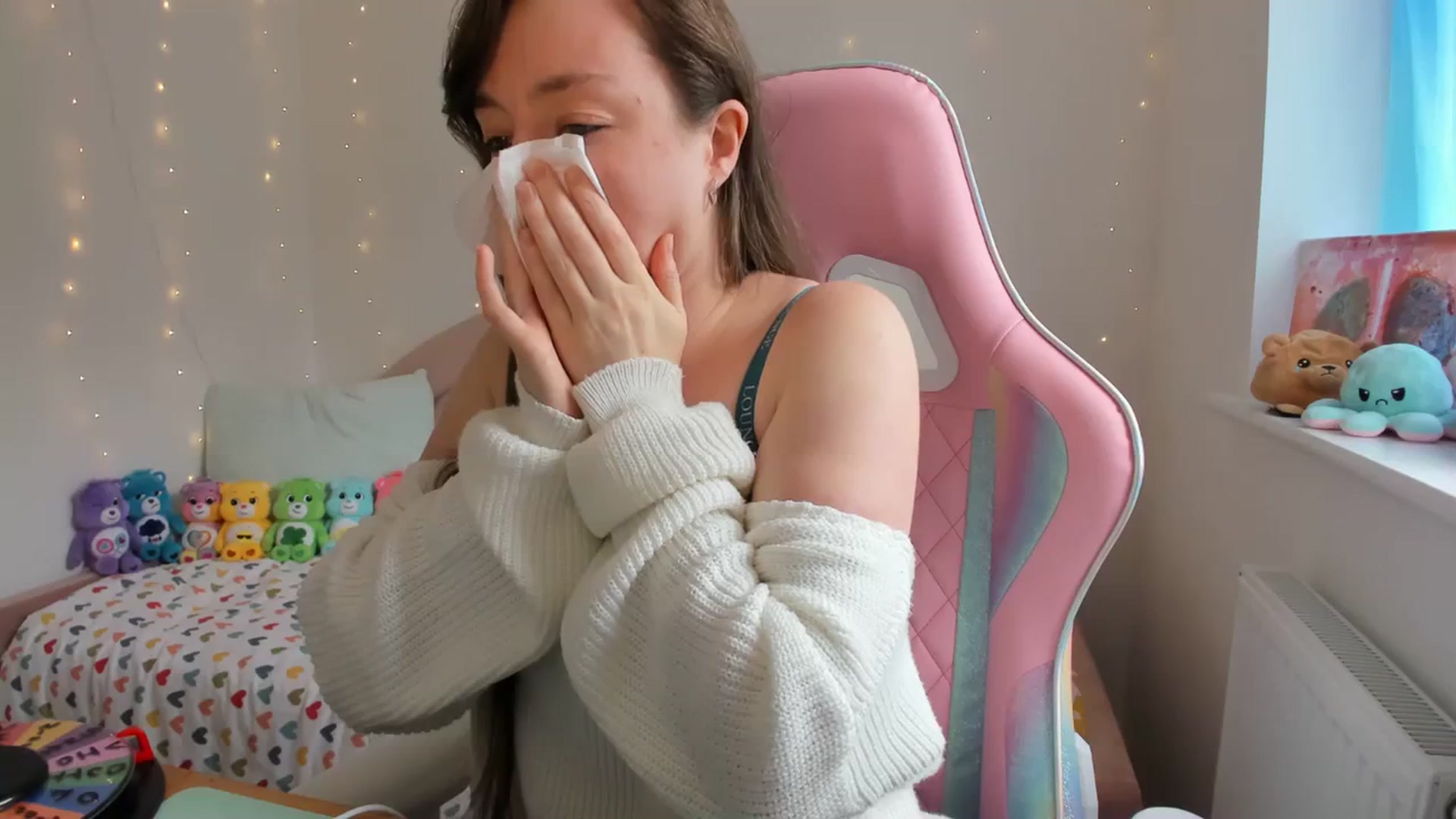 Gallery image thumbnail from JessieBear_'s myfreecams stream on, 09/28/2023, 13:25 image 18 of 20