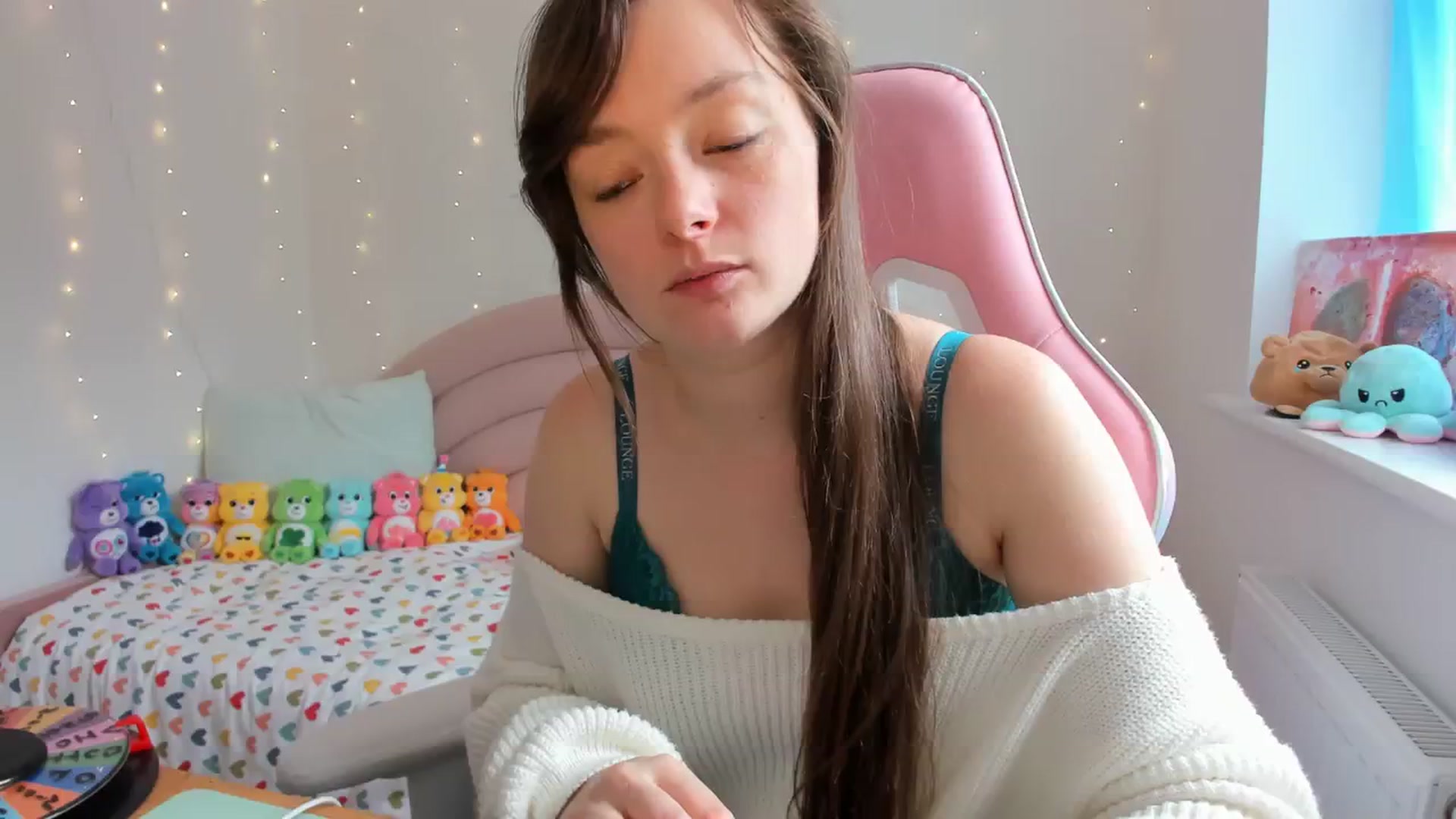 Gallery image thumbnail from JessieBear_'s myfreecams stream on, 09/28/2023, 13:25 image 2 of 20