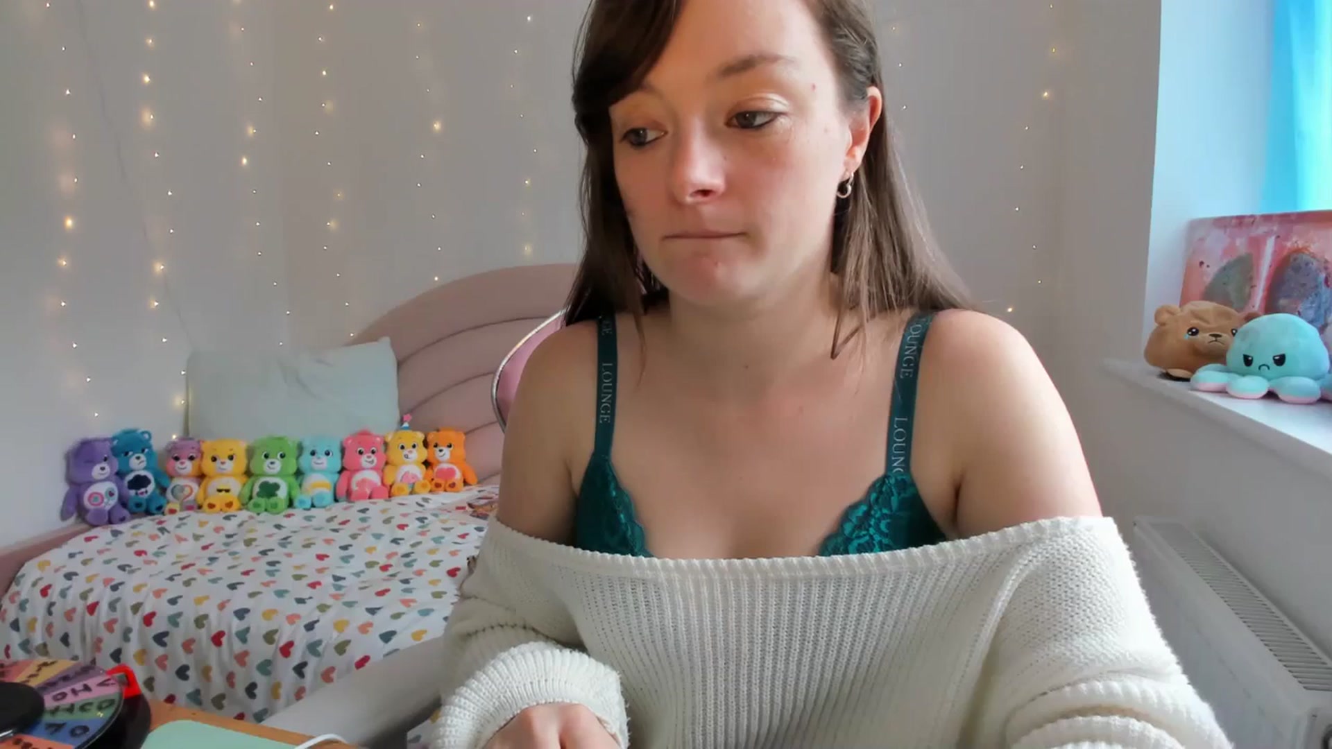 Gallery image thumbnail from JessieBear_'s myfreecams stream on, 09/28/2023, 13:48 image 7 of 20