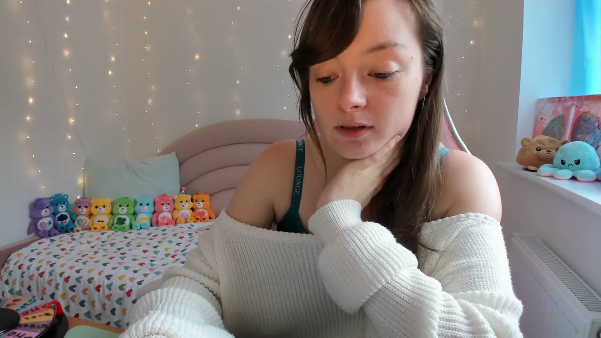 Gallery image thumbnail from JessieBear_'s myfreecams stream on, 09/28/2023, 16:02 image 2 of 20