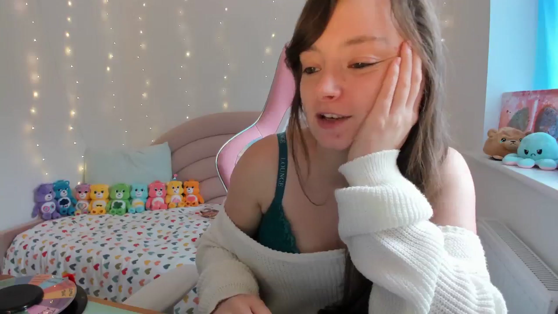 Gallery image thumbnail from JessieBear_'s myfreecams stream on, 09/28/2023, 16:02 image 17 of 20