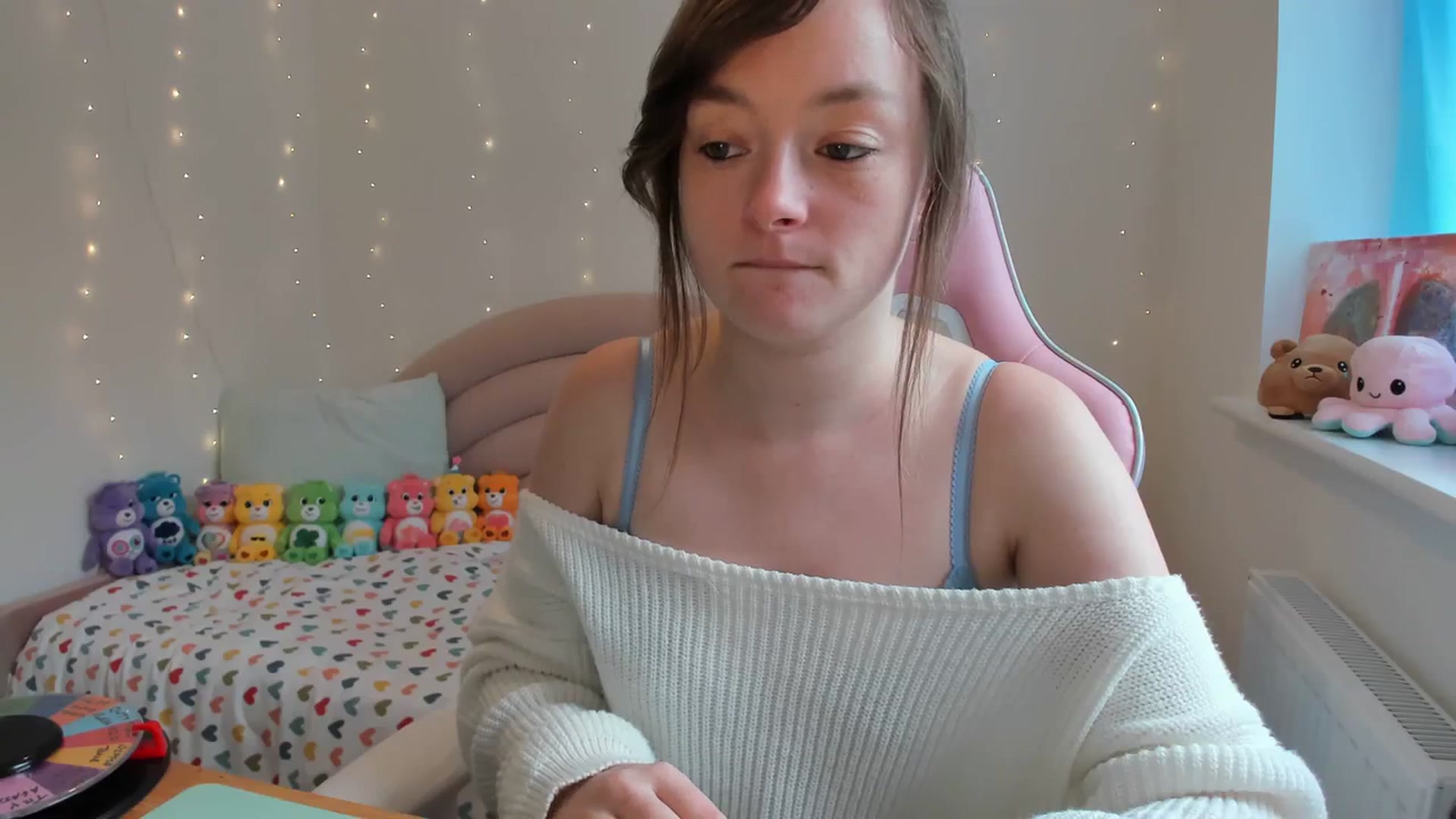 Gallery image thumbnail from JessieBear_'s myfreecams stream on, 10/02/2023, 13:26 image 5 of 20