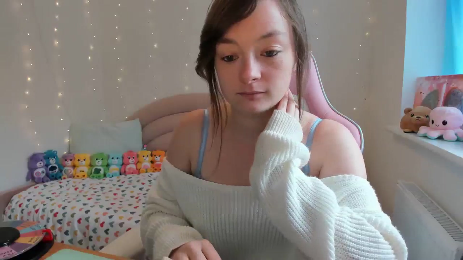 Gallery image thumbnail from JessieBear_'s myfreecams stream on, 10/02/2023, 13:26 image 6 of 20