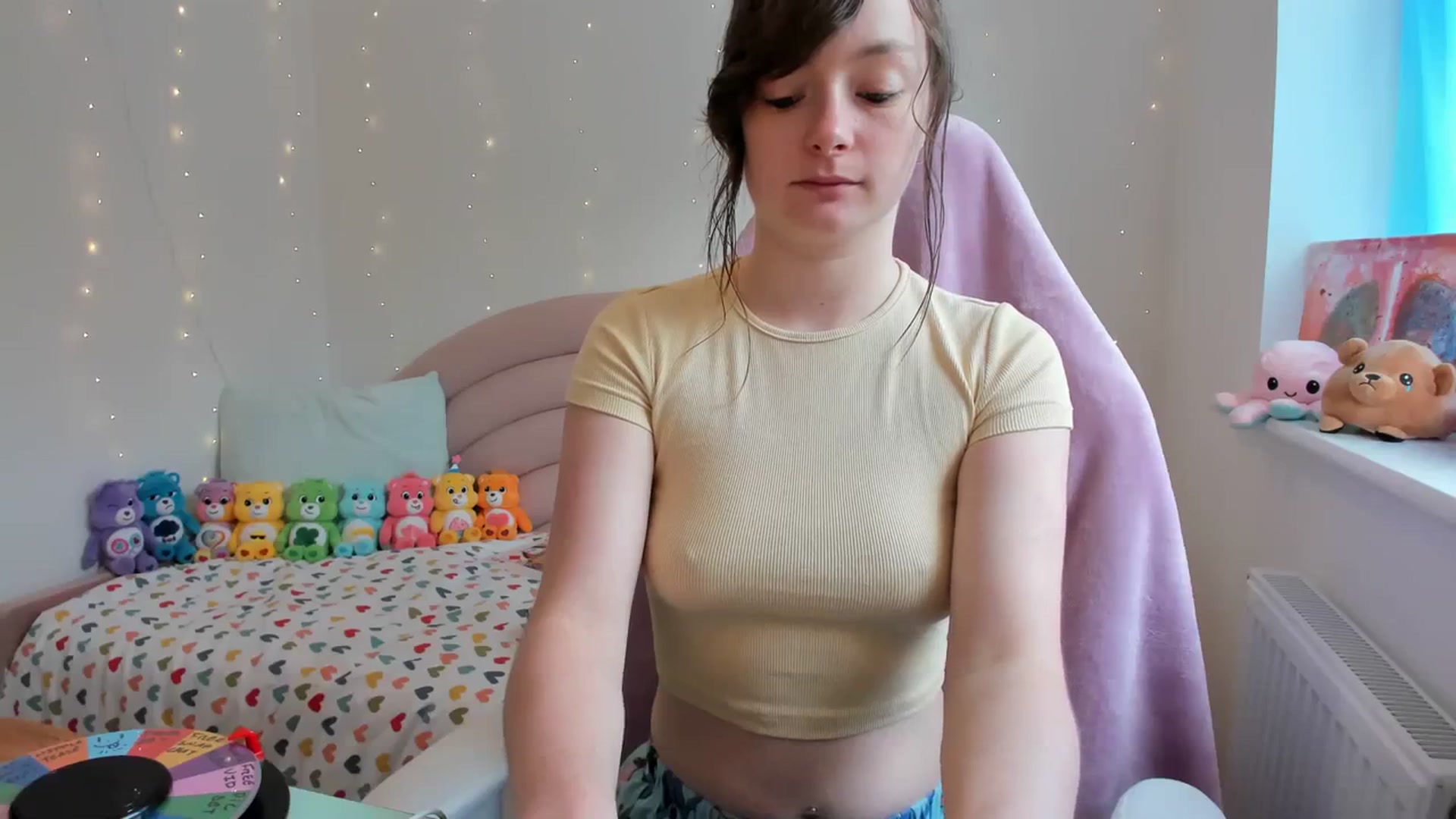 Gallery image thumbnail from JessieBear_'s myfreecams stream on, 10/04/2023, 13:20 image 11 of 20