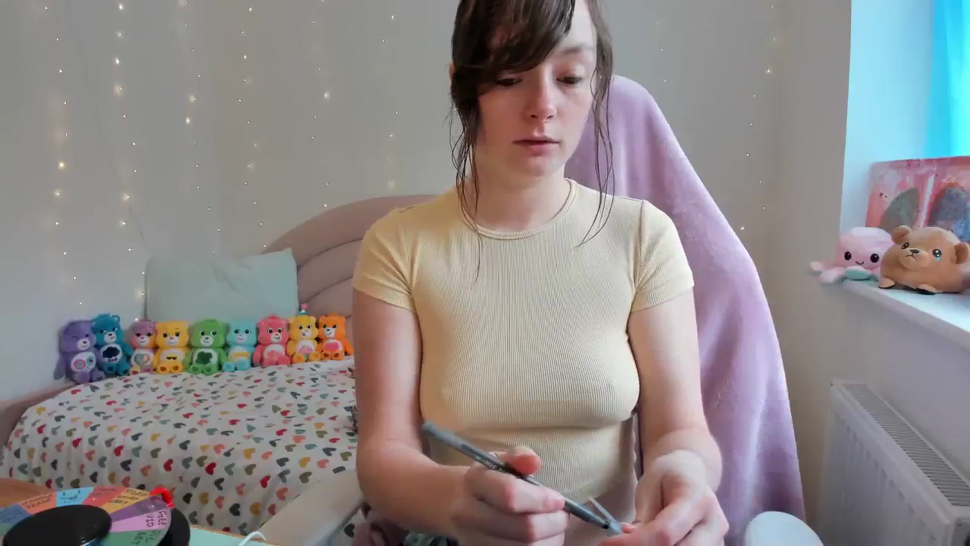 Gallery image thumbnail from JessieBear_'s myfreecams stream on, 10/04/2023, 13:20 image 18 of 20