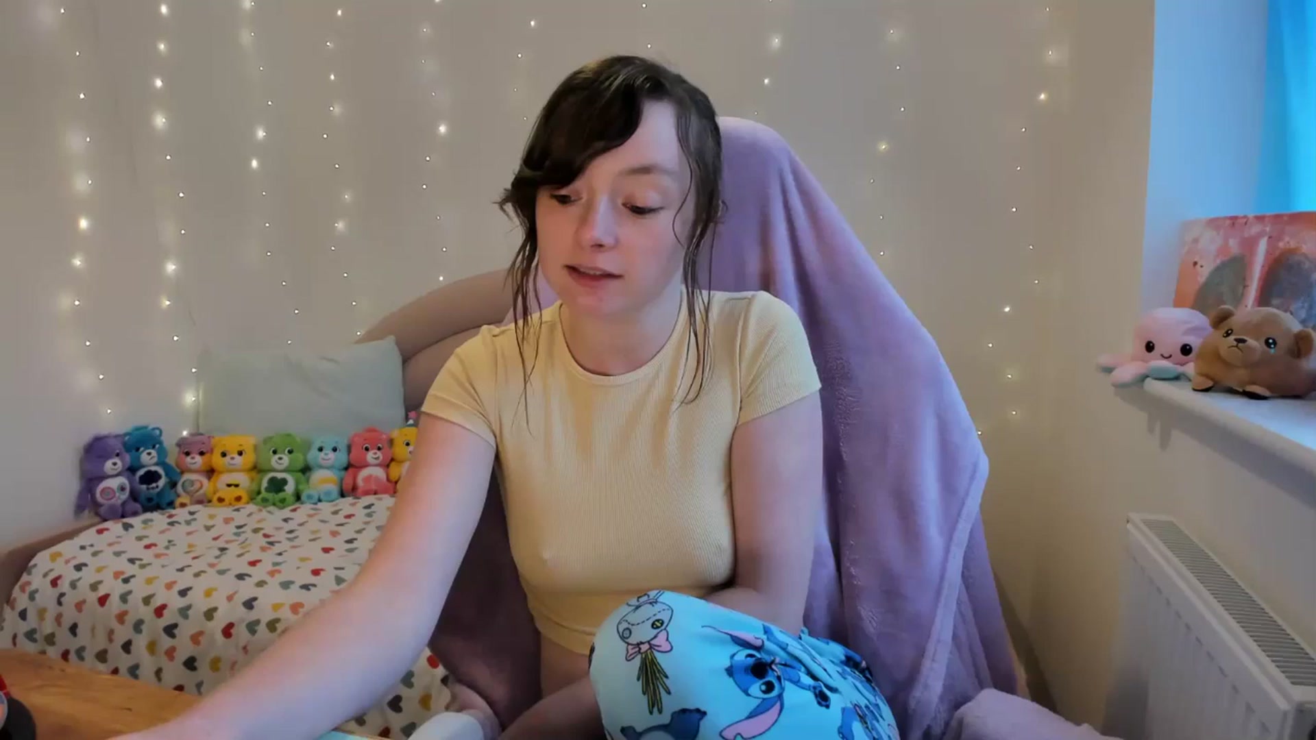 Gallery image thumbnail from JessieBear_'s myfreecams stream on, 10/04/2023, 16:07 image 20 of 20