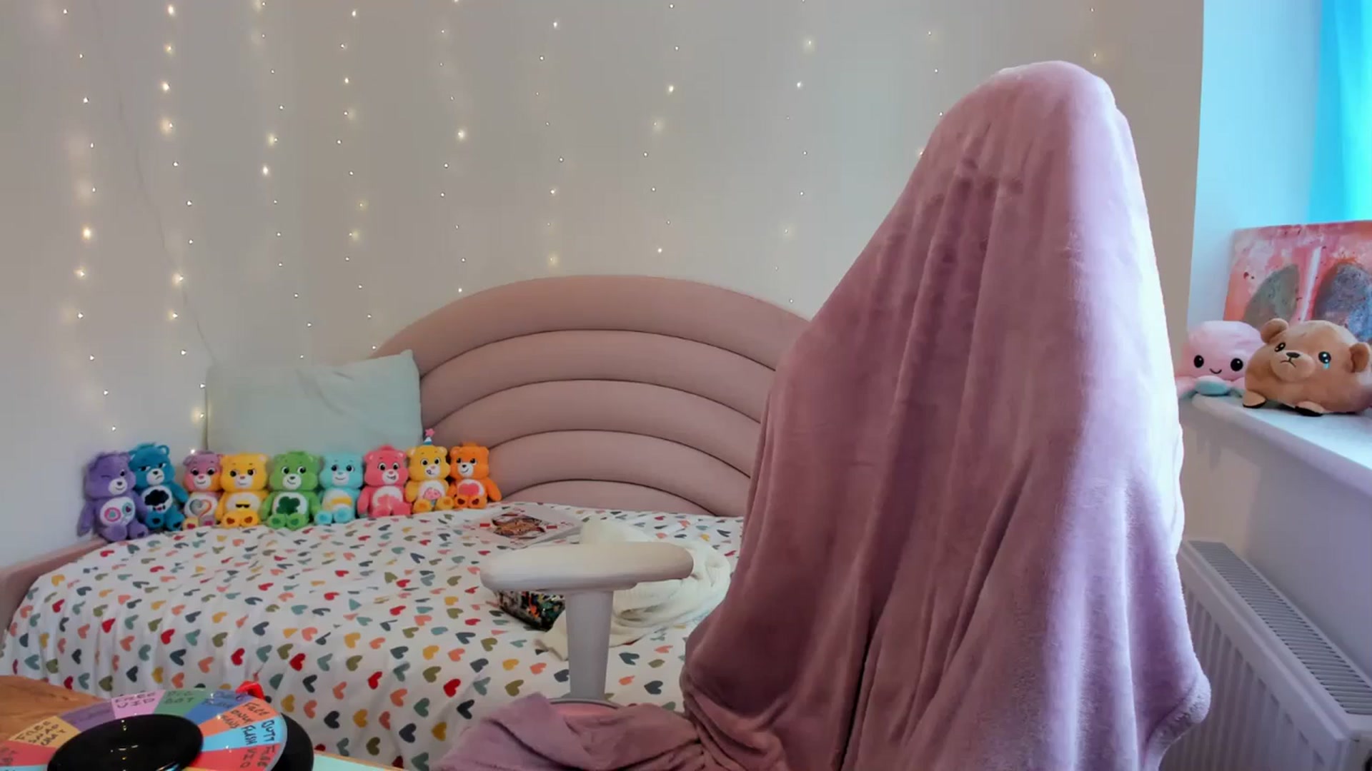 Gallery image thumbnail from JessieBear_'s myfreecams stream on, 10/04/2023, 16:07 image 11 of 20