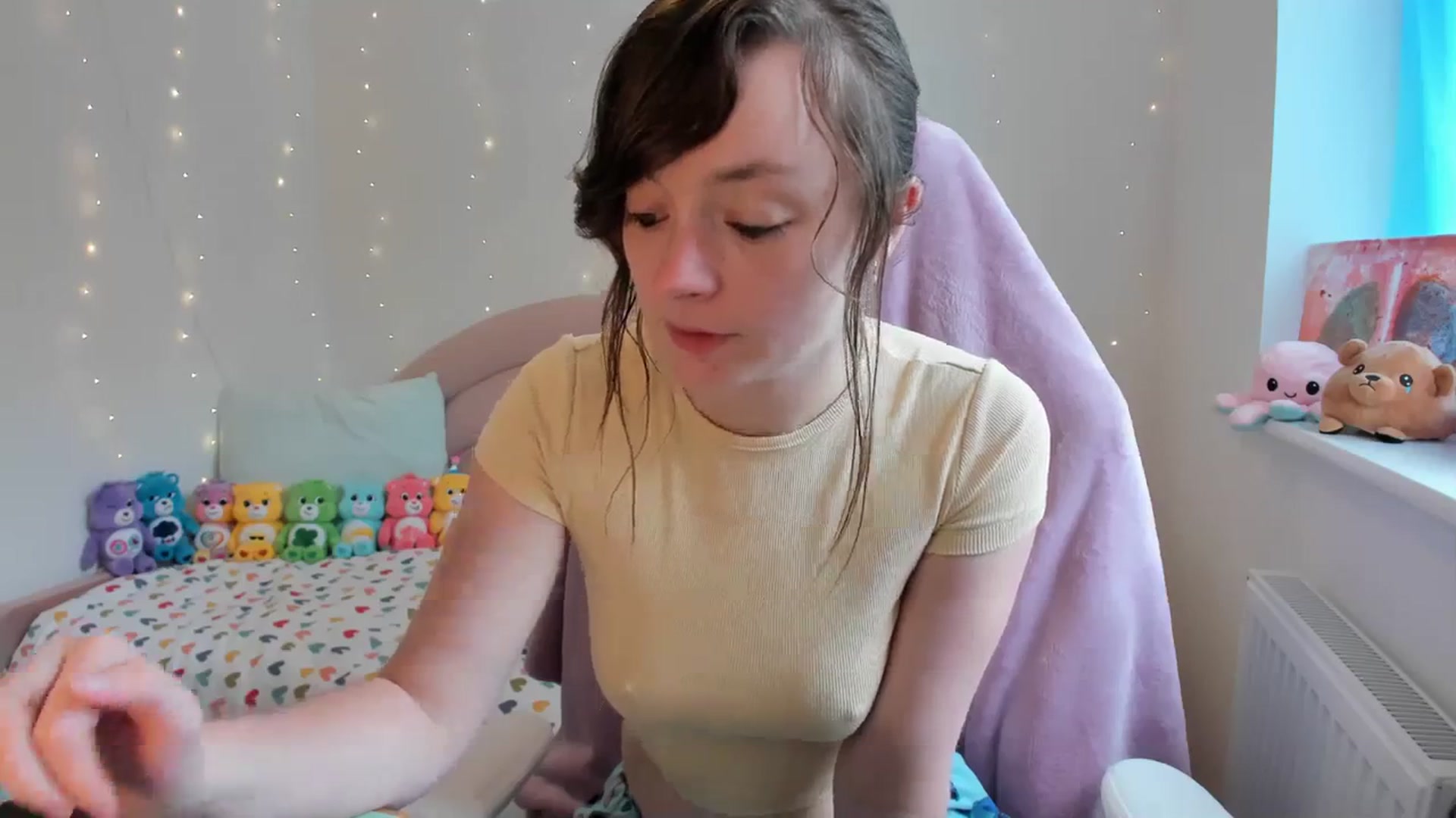 Gallery image thumbnail from JessieBear_'s myfreecams stream on, 10/04/2023, 16:07 image 5 of 20