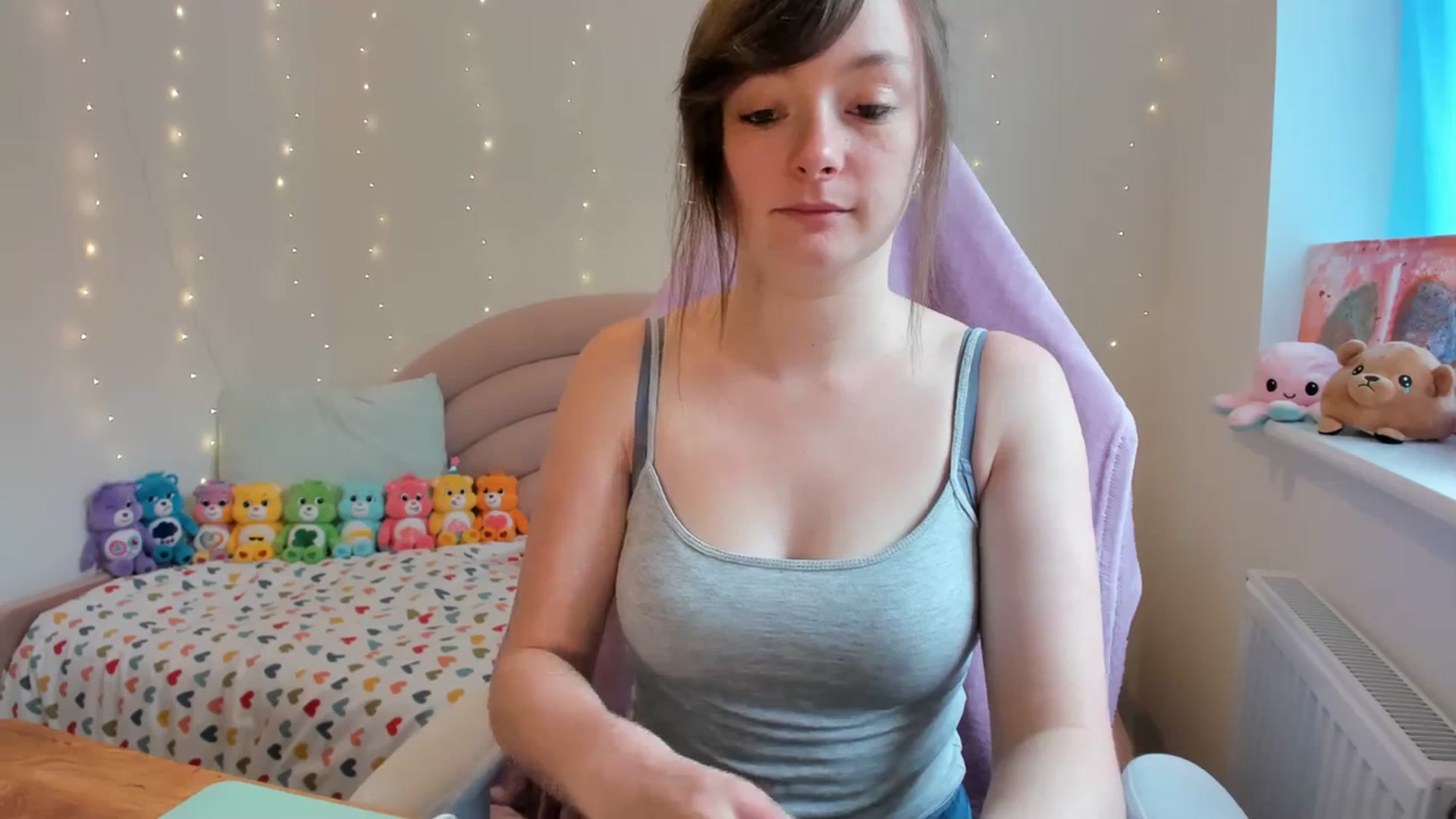 Gallery image thumbnail from JessieBear_'s myfreecams stream on, 10/05/2023, 12:59 image 14 of 20