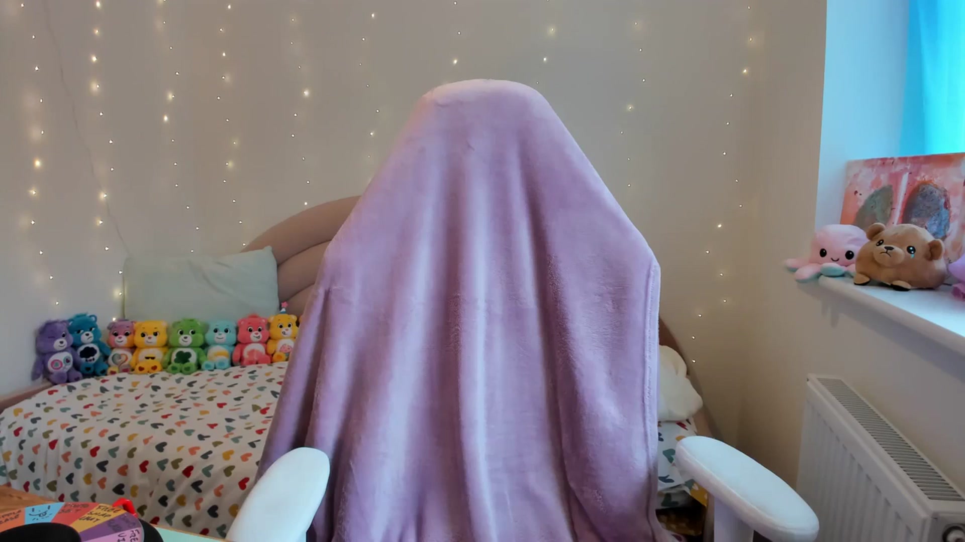Gallery image thumbnail from JessieBear_'s myfreecams stream on, 10/05/2023, 14:29 image 18 of 20
