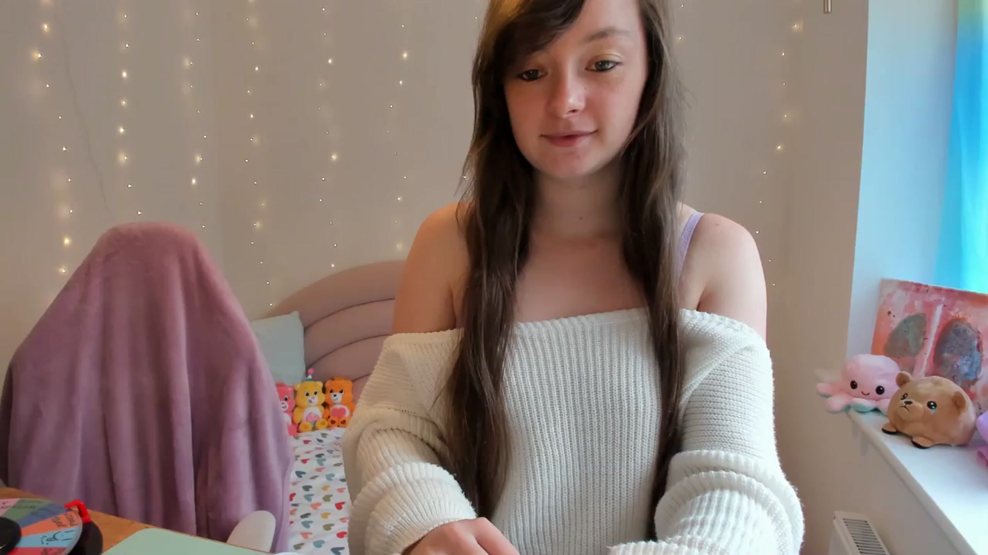 Gallery image thumbnail from JessieBear_'s myfreecams stream on, 10/09/2023, 15:36 image 5 of 20