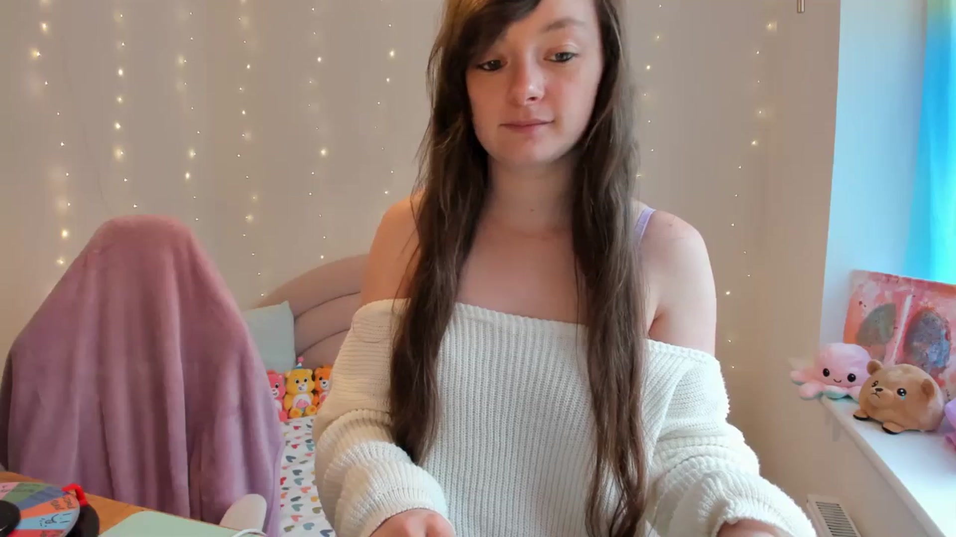 Gallery image thumbnail from JessieBear_'s myfreecams stream on, 10/09/2023, 15:36 image 4 of 20