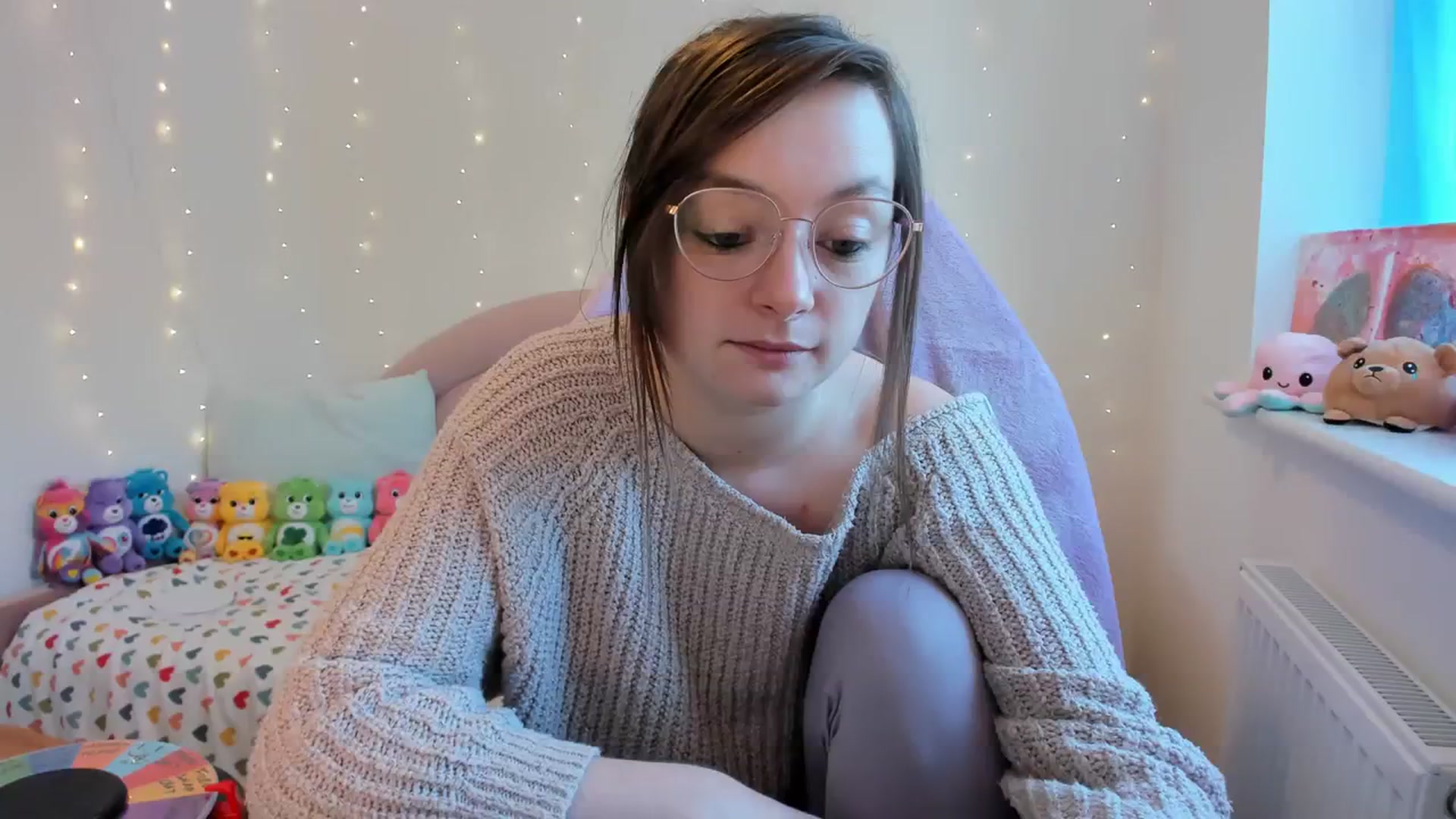 Gallery image thumbnail from JessieBear_'s myfreecams stream on, 10/12/2023, 14:09 image 18 of 20