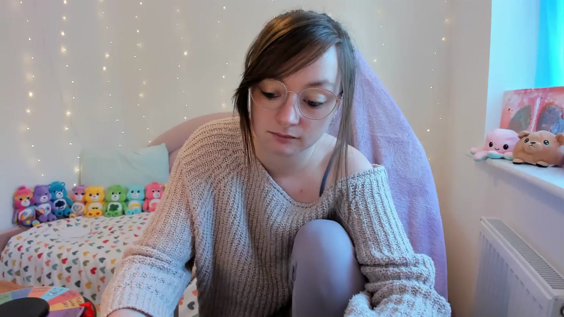 Gallery image thumbnail from JessieBear_'s myfreecams stream on, 10/12/2023, 14:09 image 14 of 20